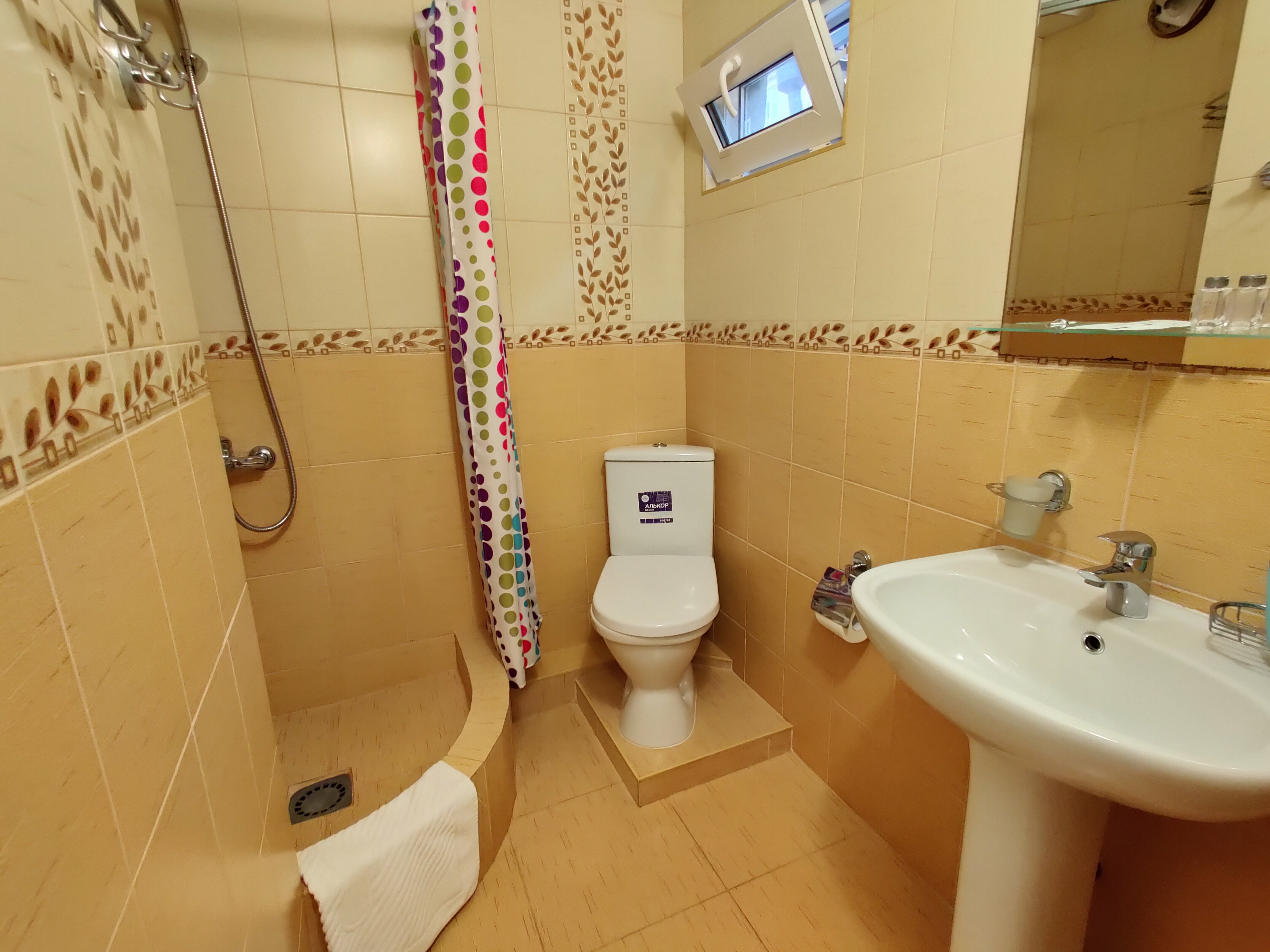 Стандартный трехместный номер