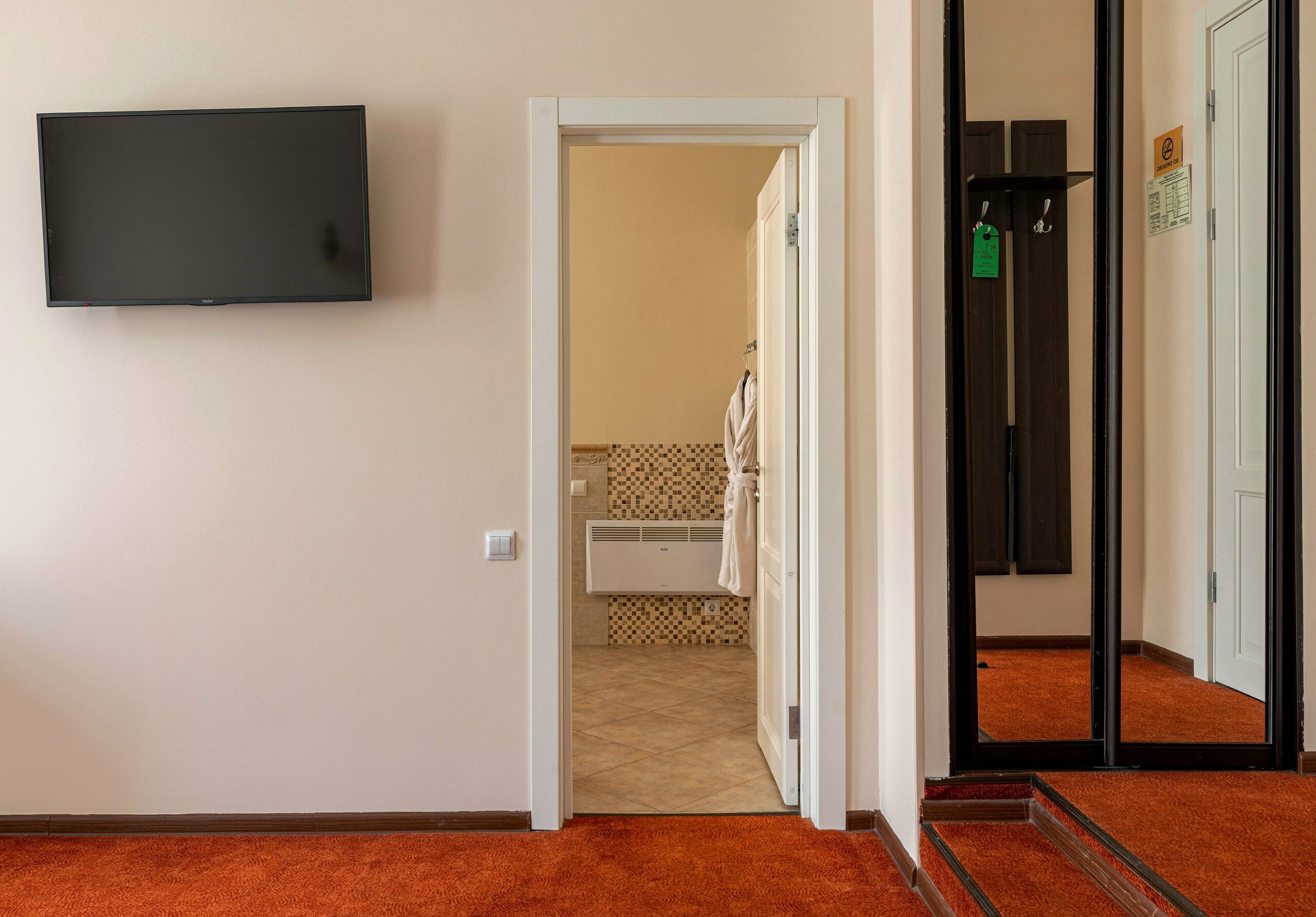 Люкс с роскошной ванной и кроватью King-size (ванна без гидромассажа)