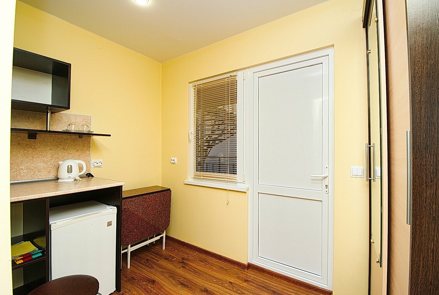 Стандартный двухместный номер с 1 кроватью или 2 отдельными кроватями и балконом