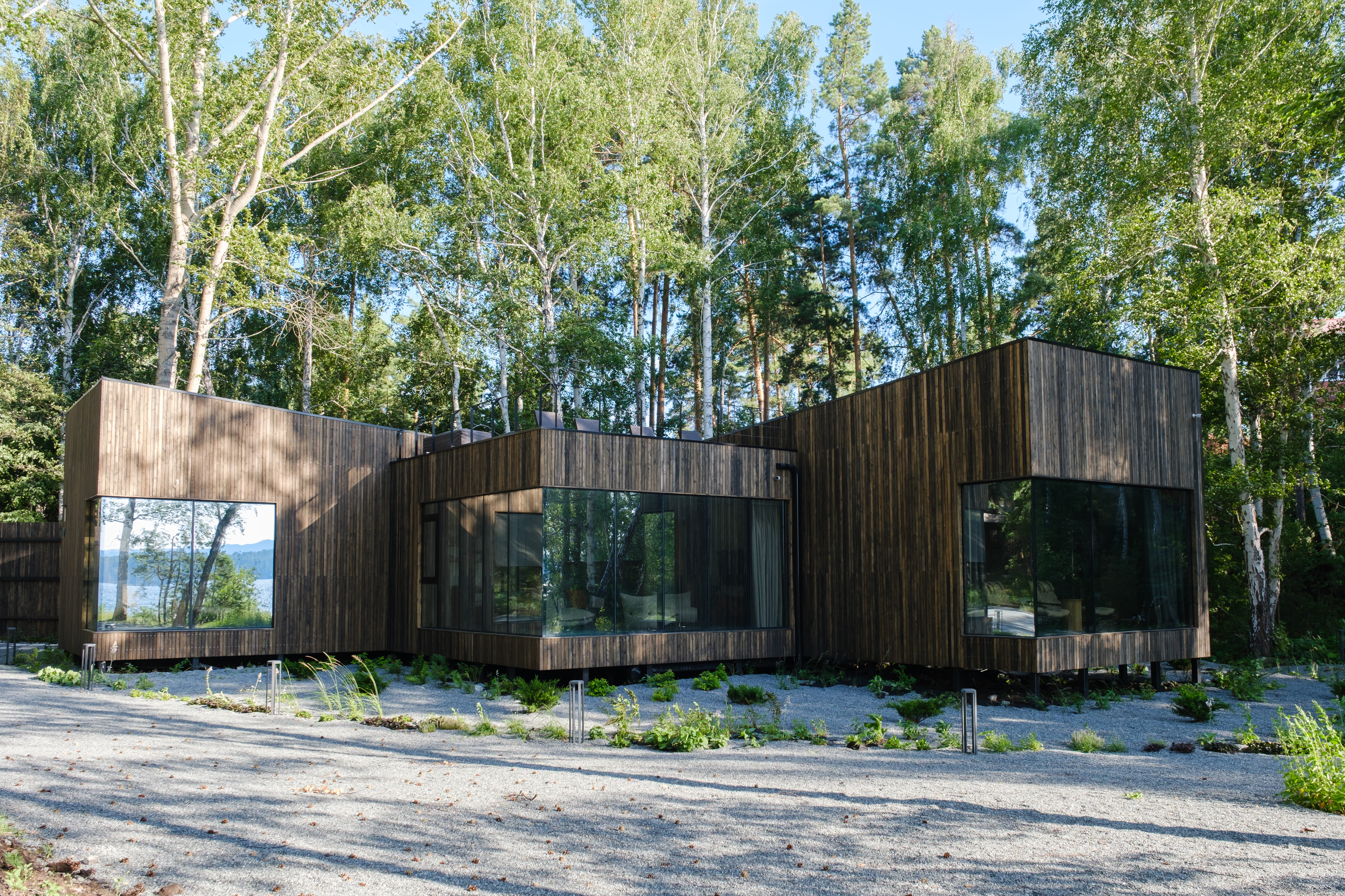 Вилла с тремя спальнями и видом на озеро