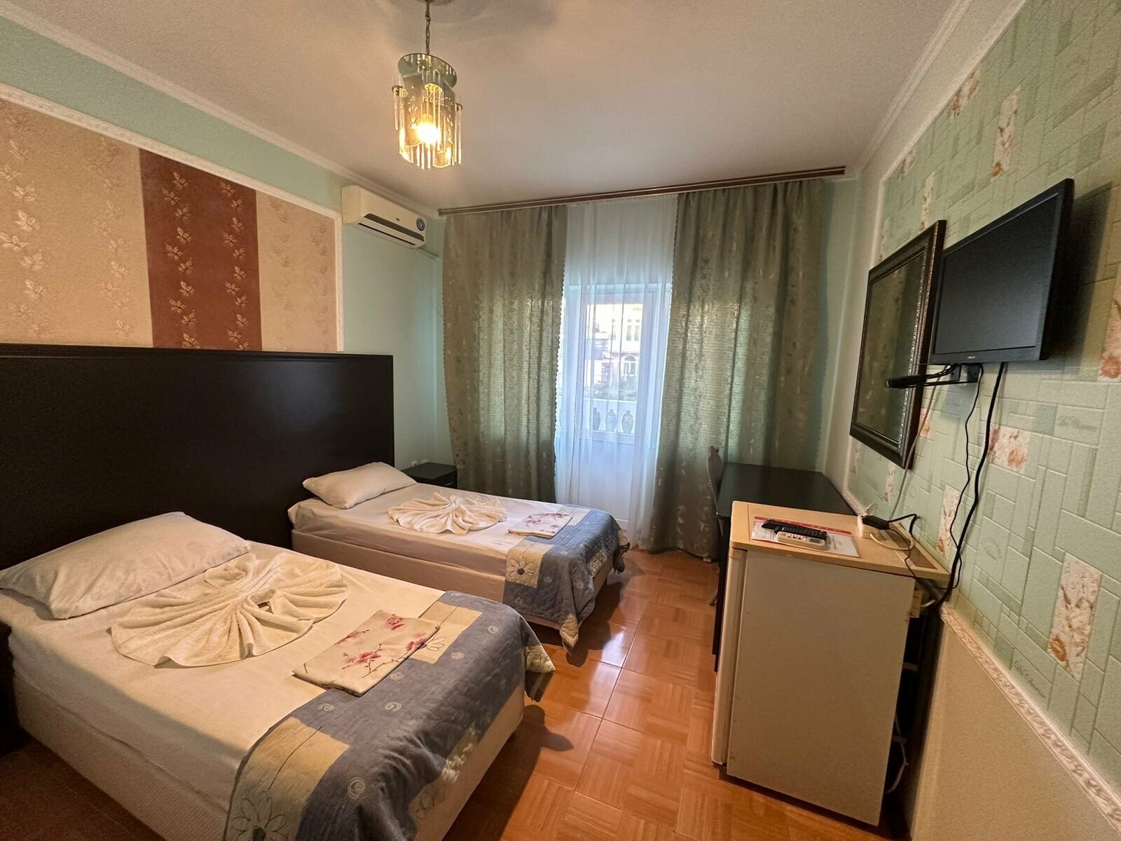 Двухместный номер с 1 кроватью или 2 отдельными кроватями и балконом