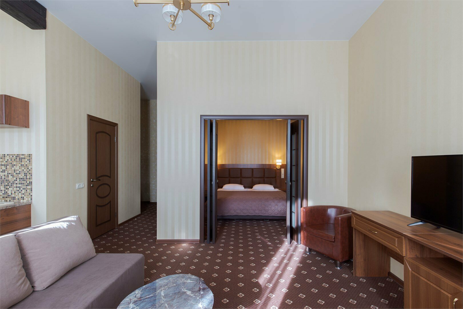 Апартаменты с ванной и балконом