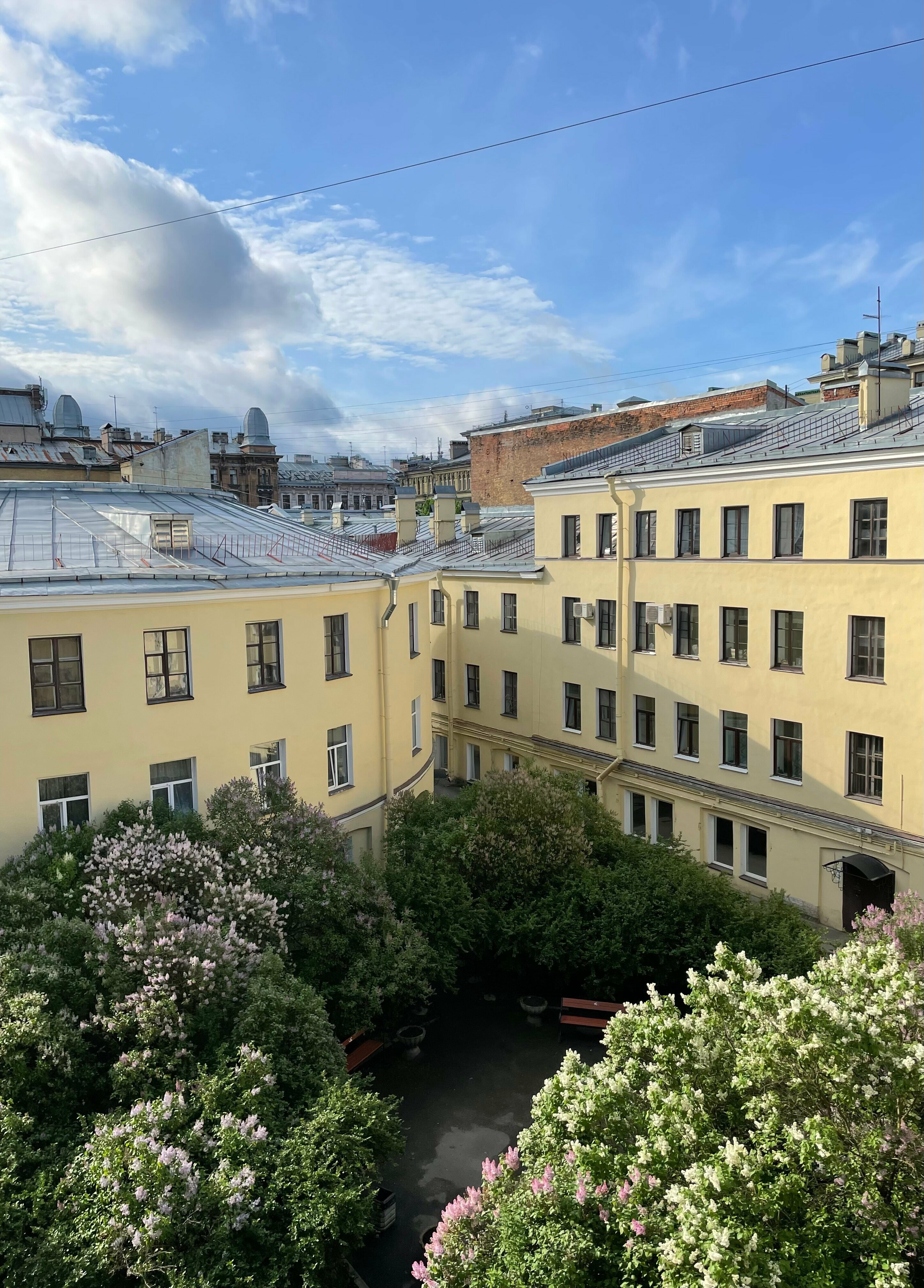 Двухкомнатная квартира с видом во двор