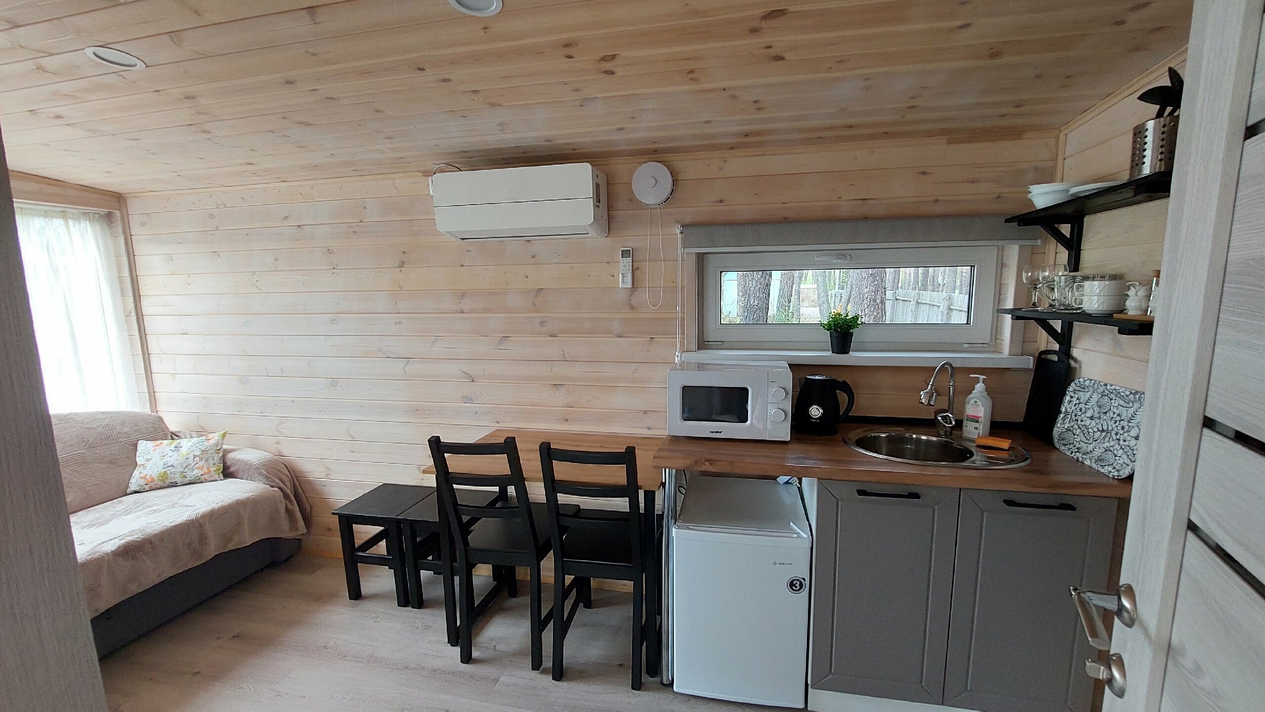 Семейный номер с видом на горы