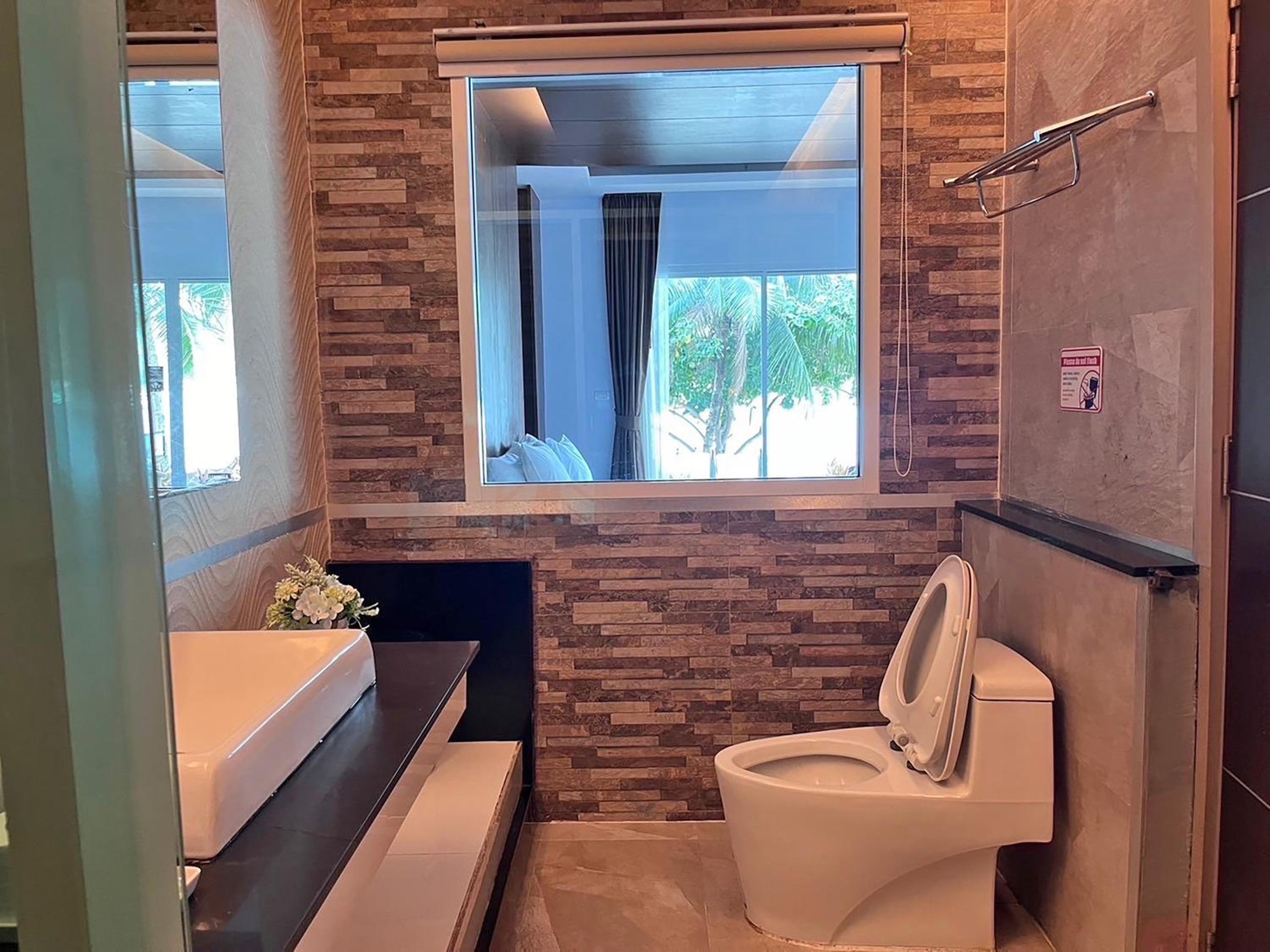 Luxury Double Room Beach Front with Pool