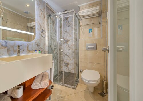 Deluxe Double Or Twin Room в Dogan Hotel