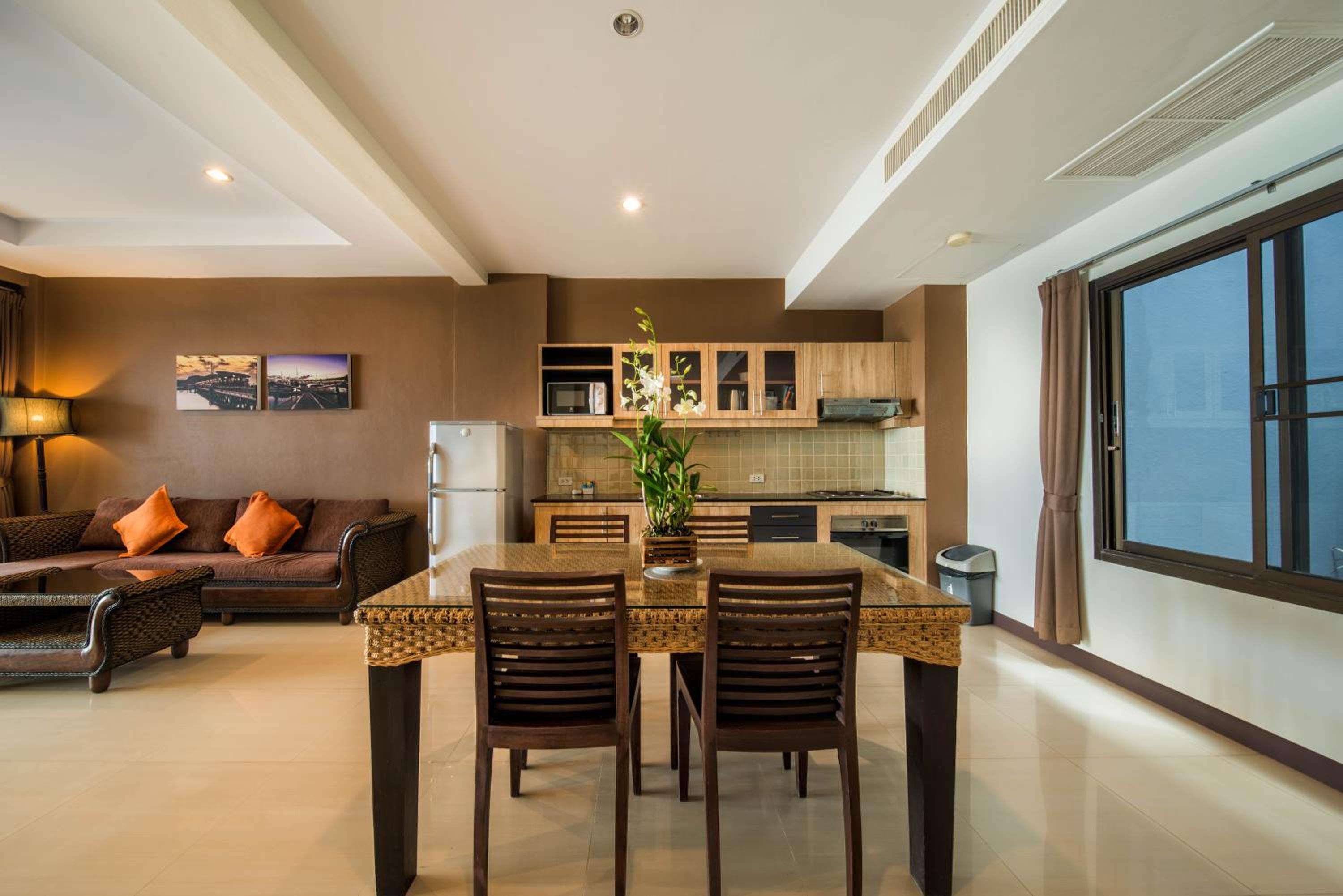 Deluxe Suite with Sea View