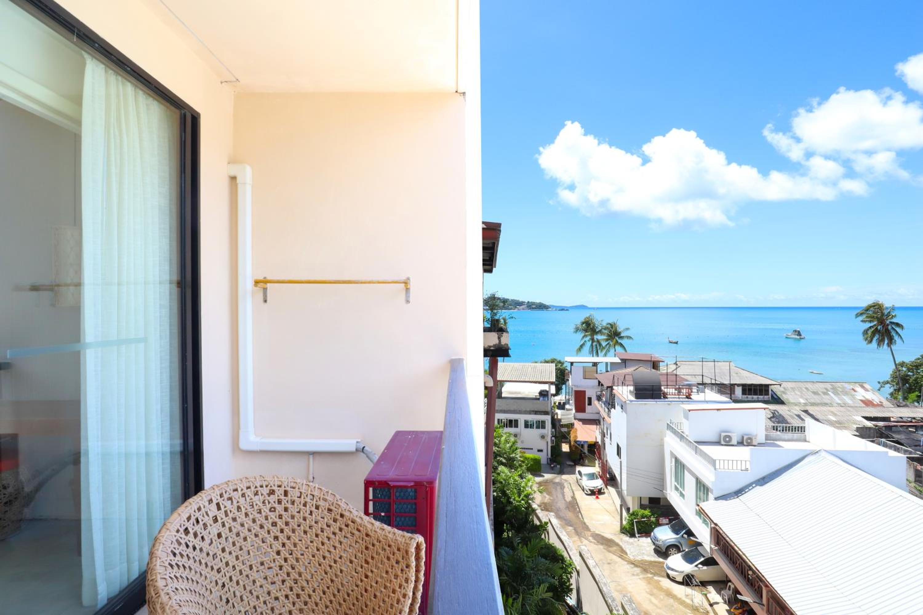 Double or Twin Room with Partial Sea View