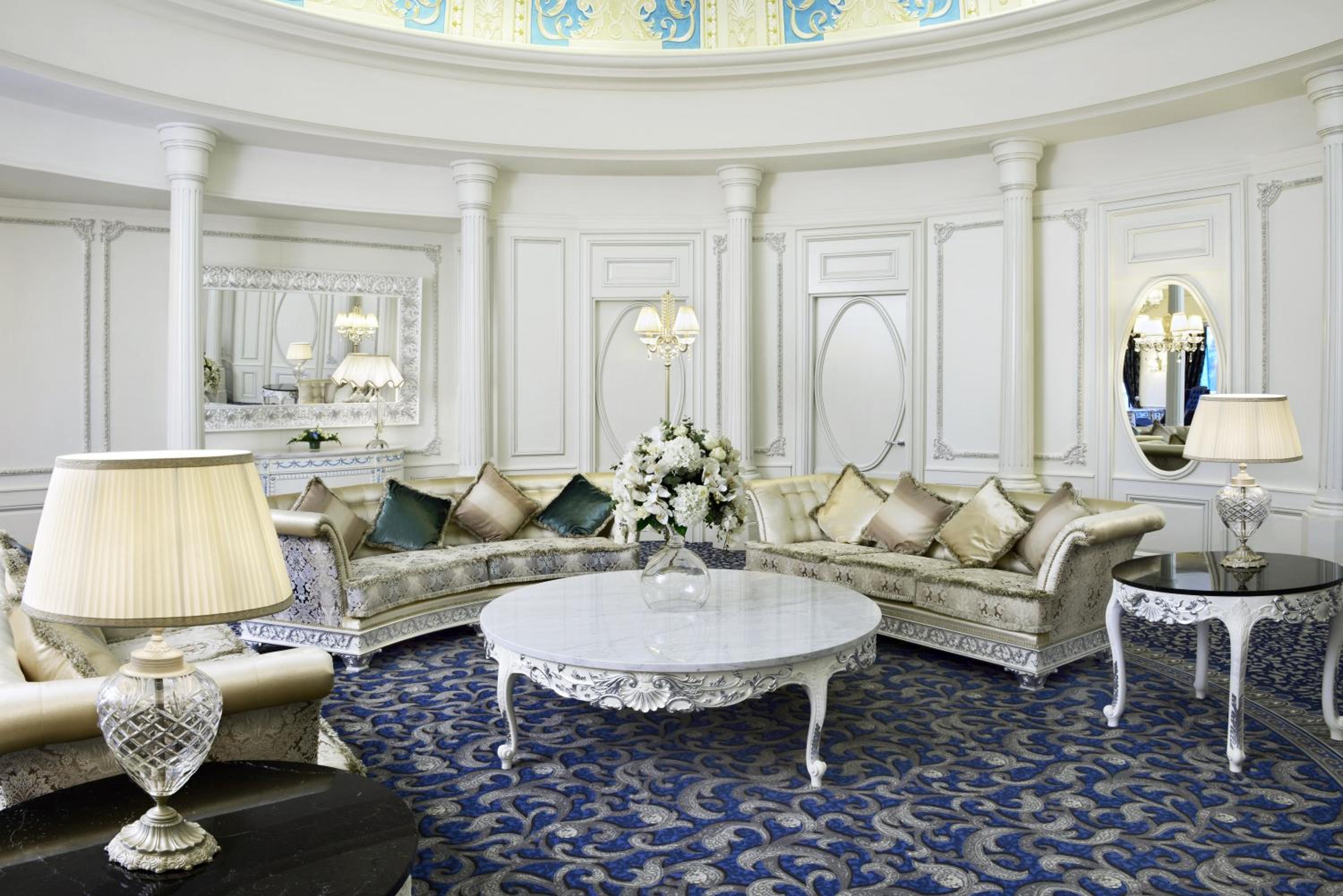 Royal Suite 