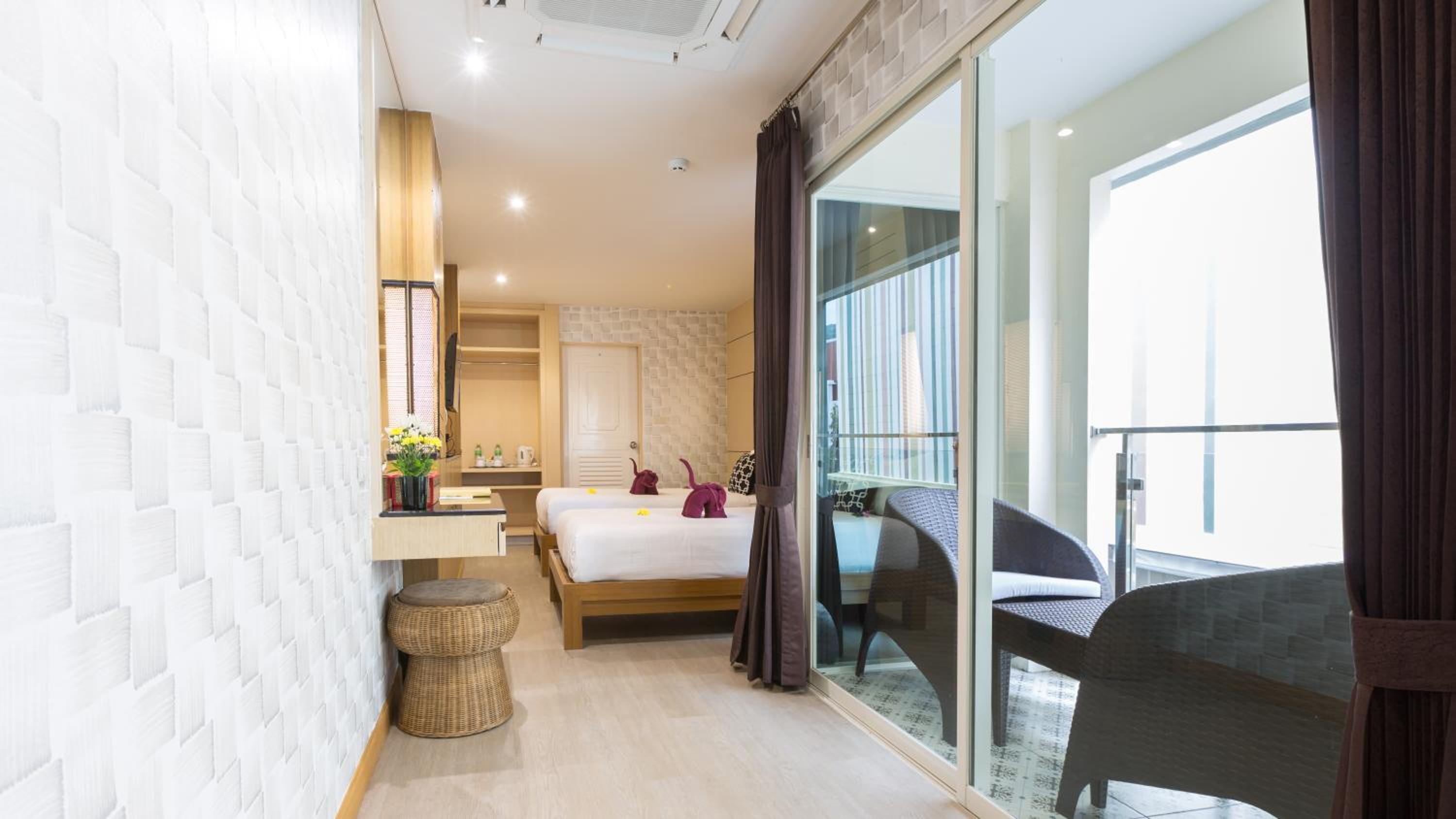 Twin Room with Balcony