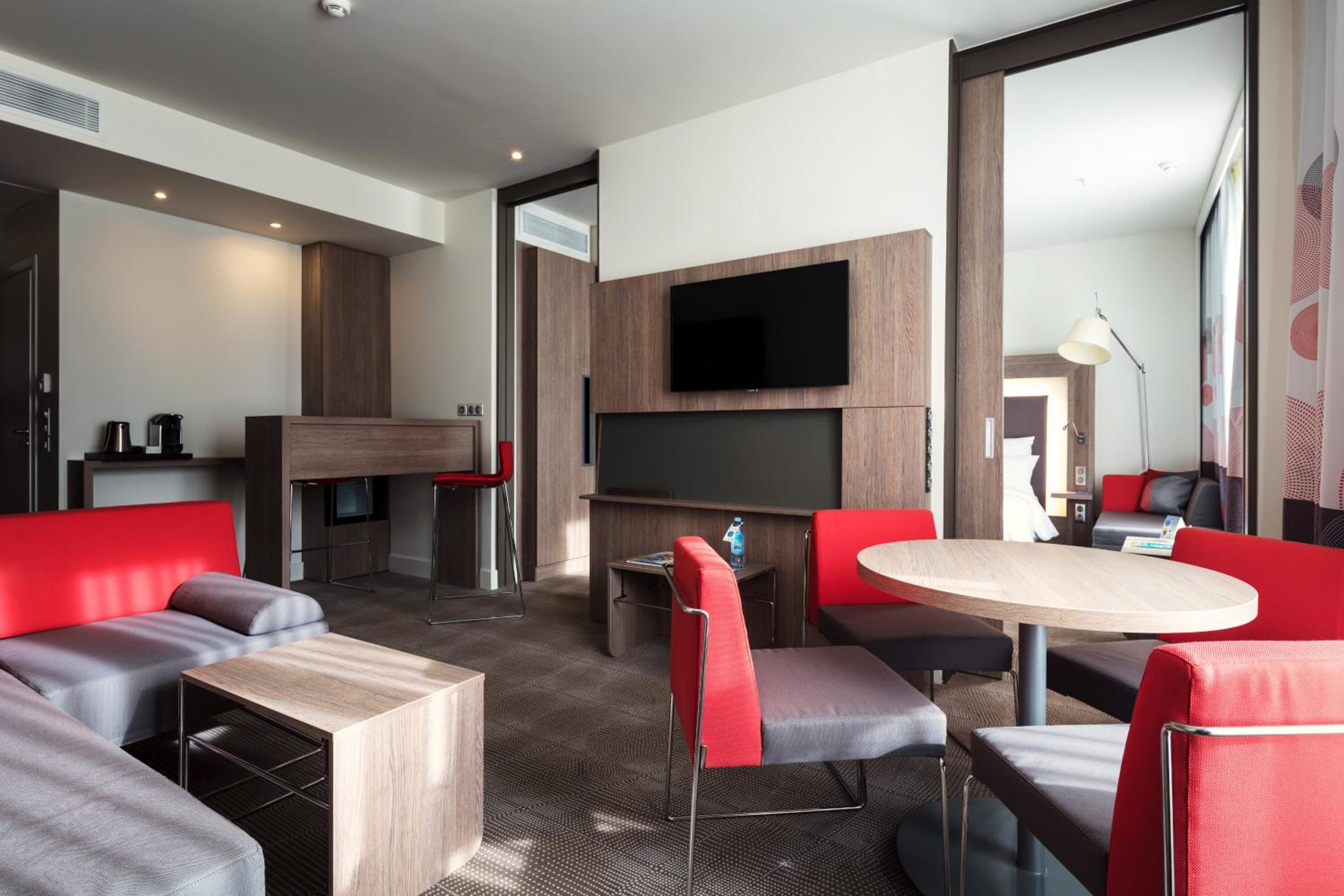 Junior King Suite