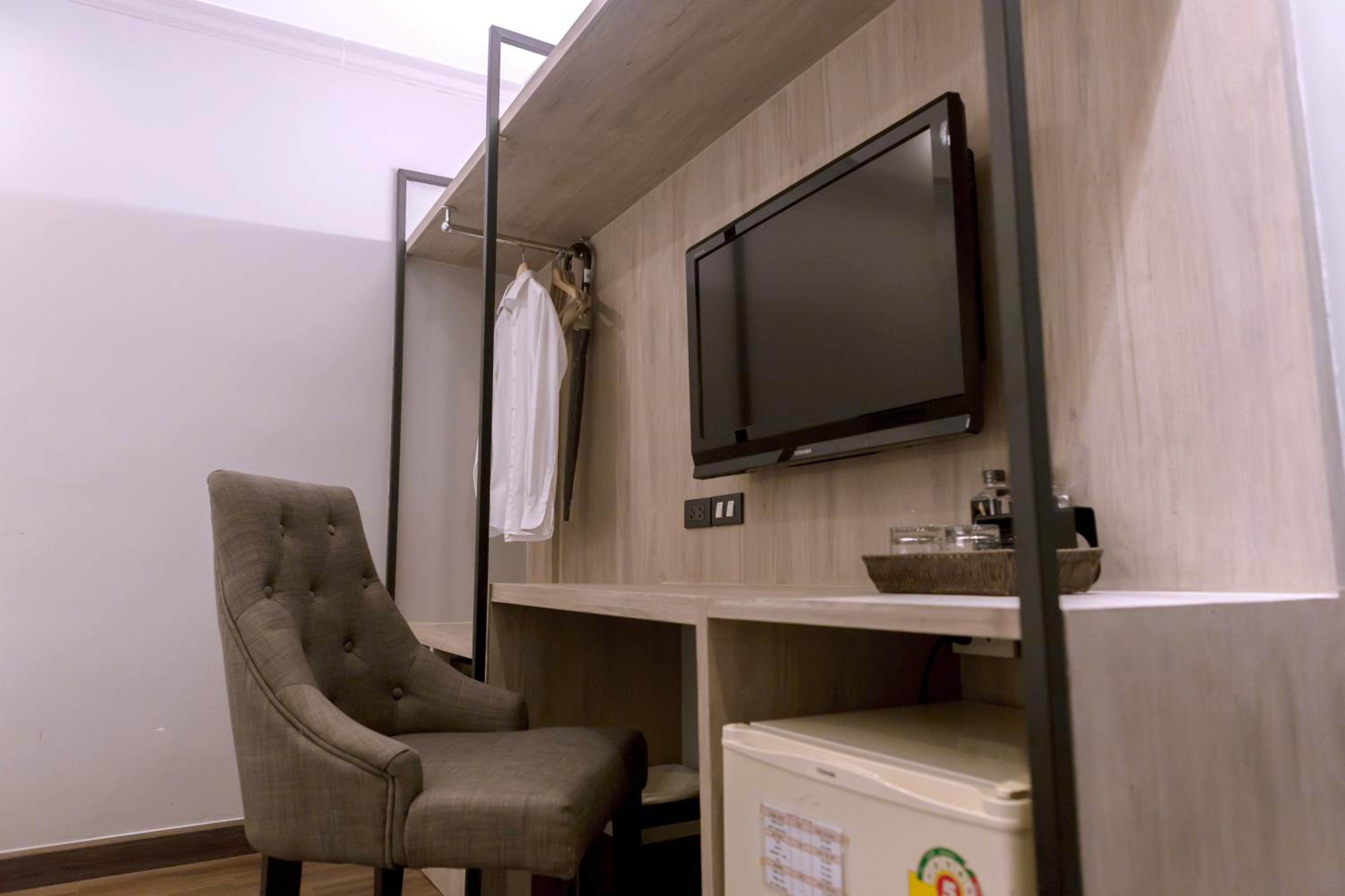 Standard Double Room - No Window