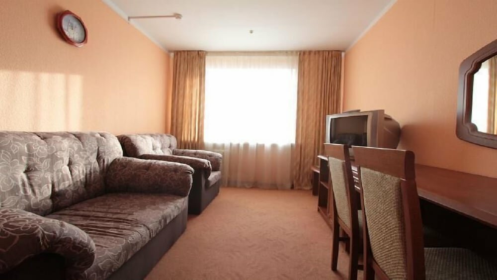 Standard Suite, Multiple Beds, Non Smoking