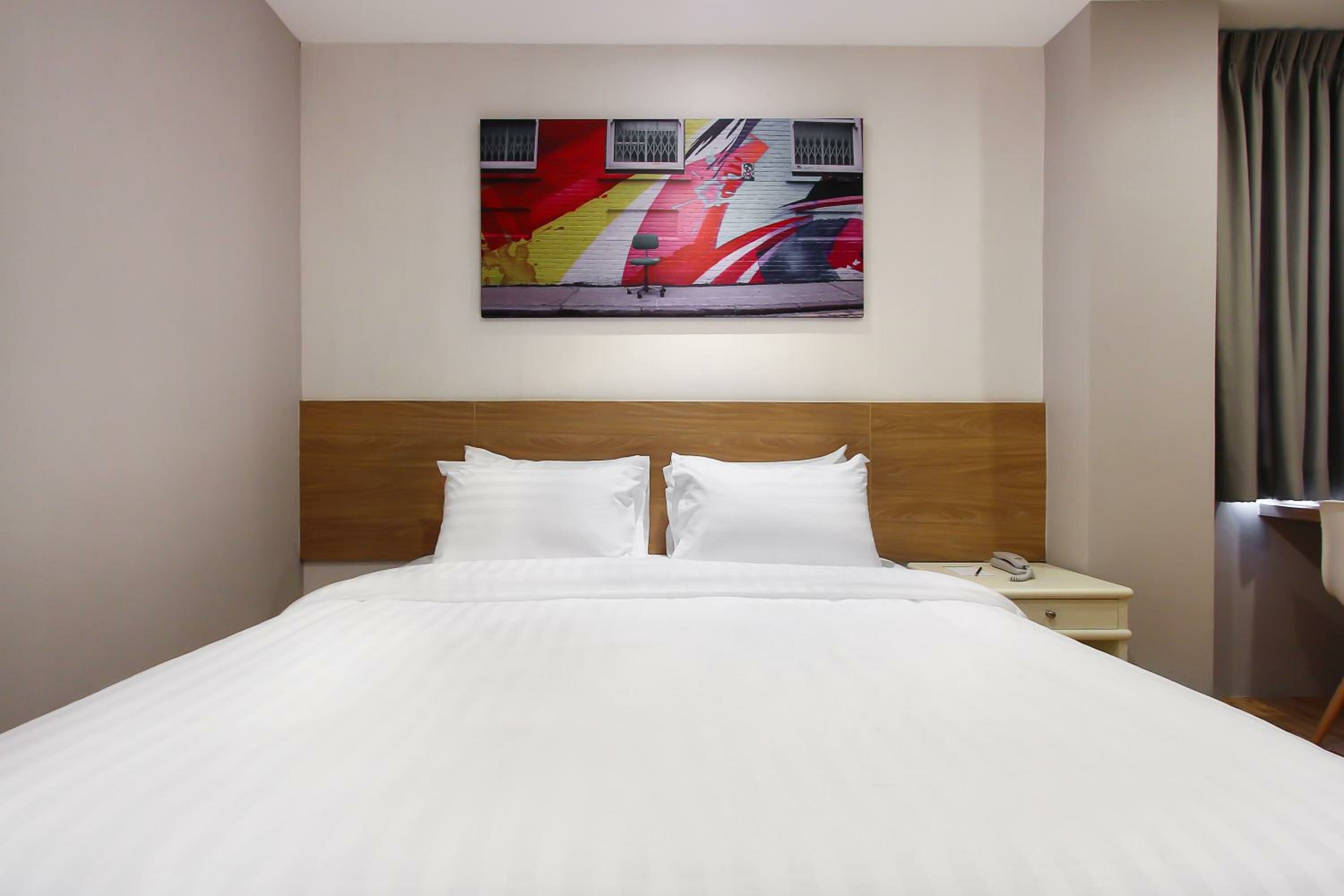 Deluxe Double or Twin Room
