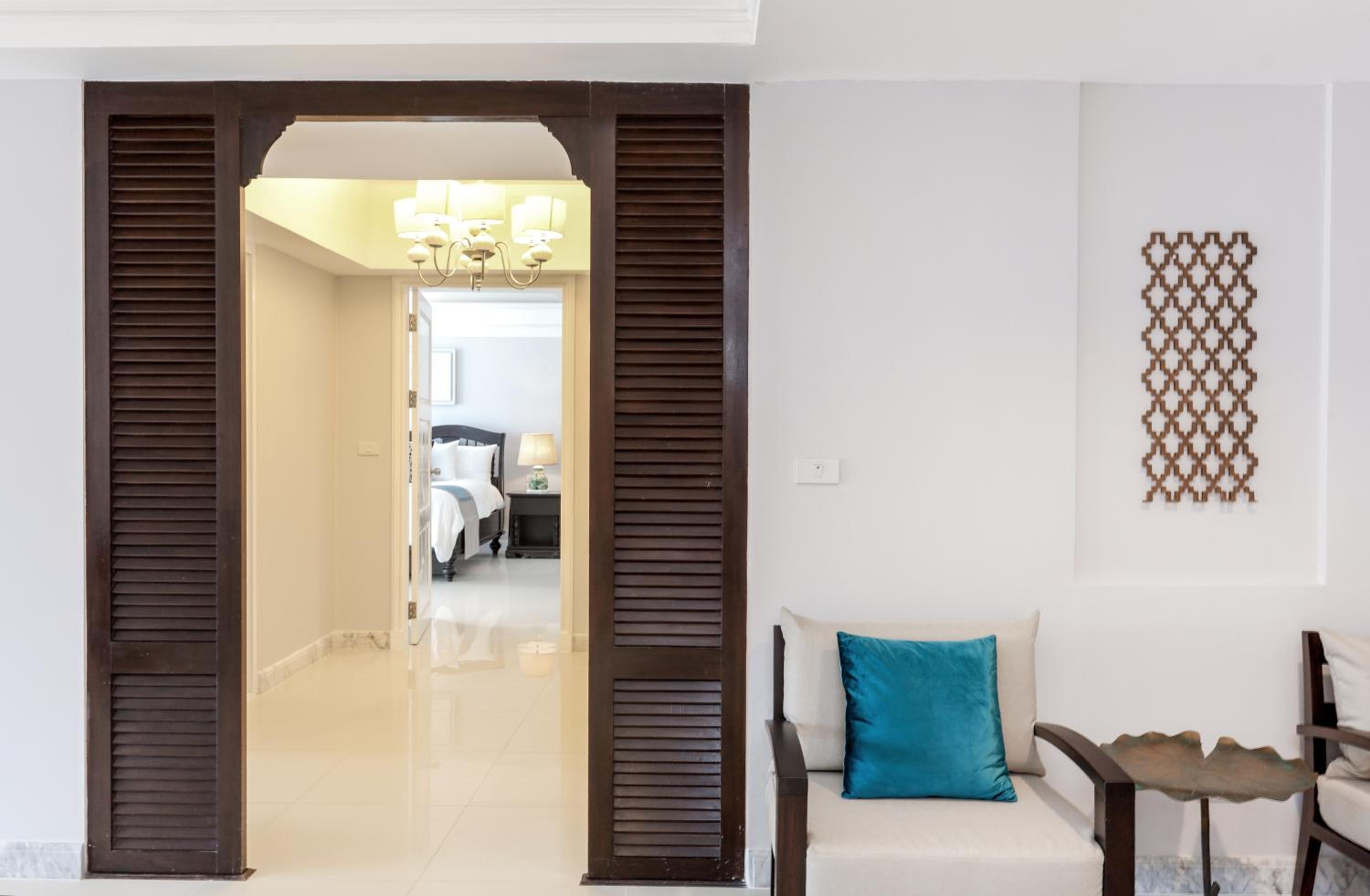 Seaview Three Bedroom Suite with Bathtub