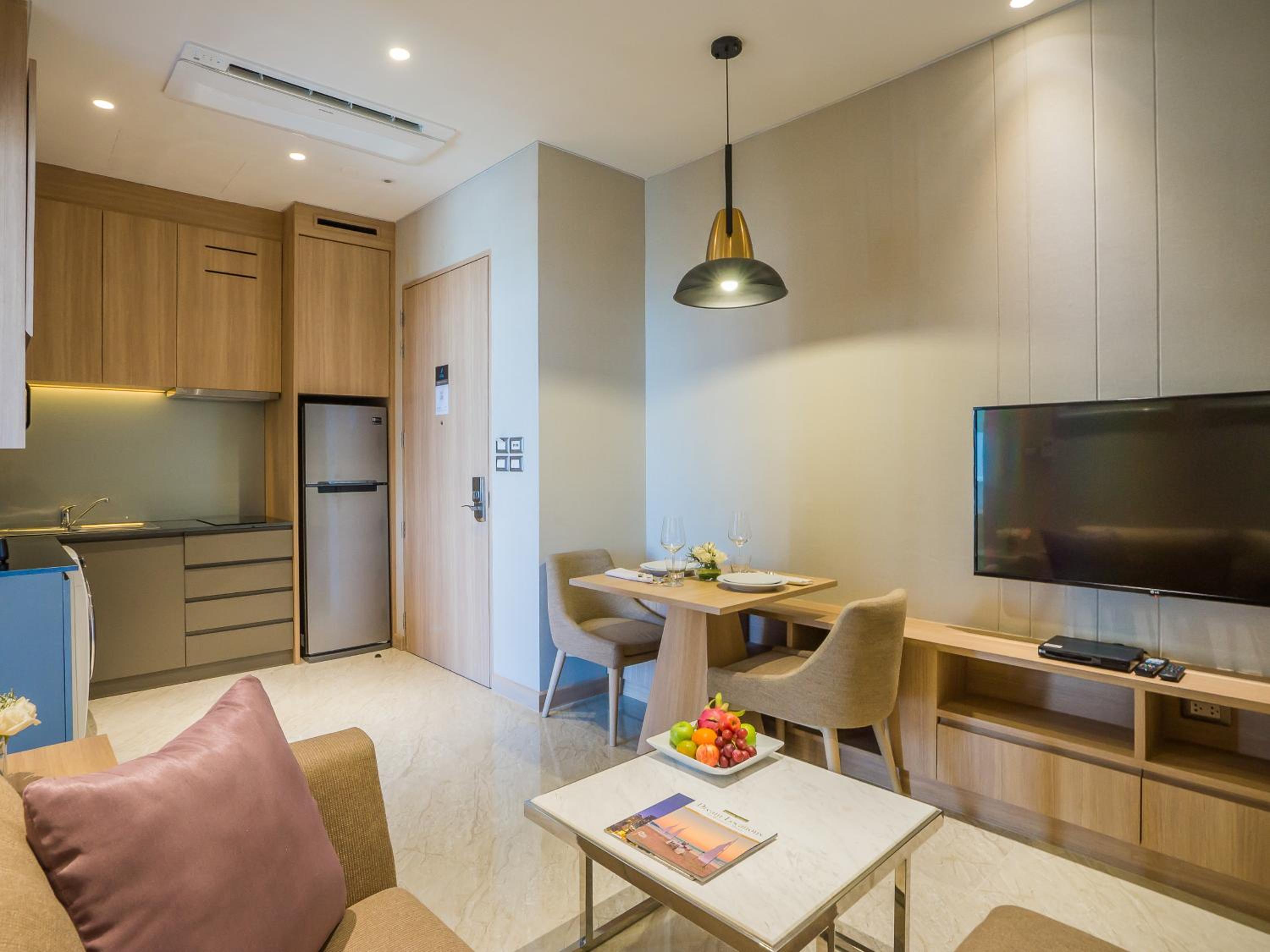 SkyView Grand Suites