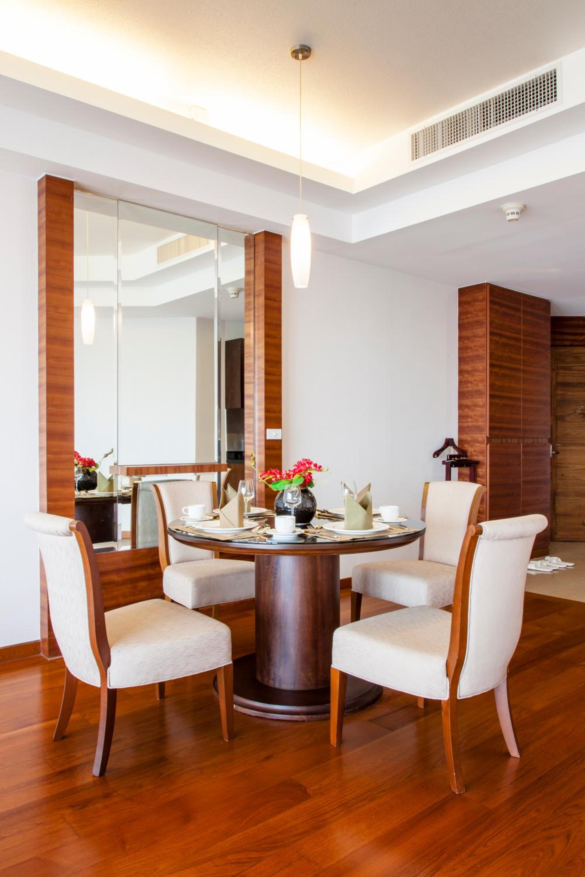 One-Bedroom Executive
