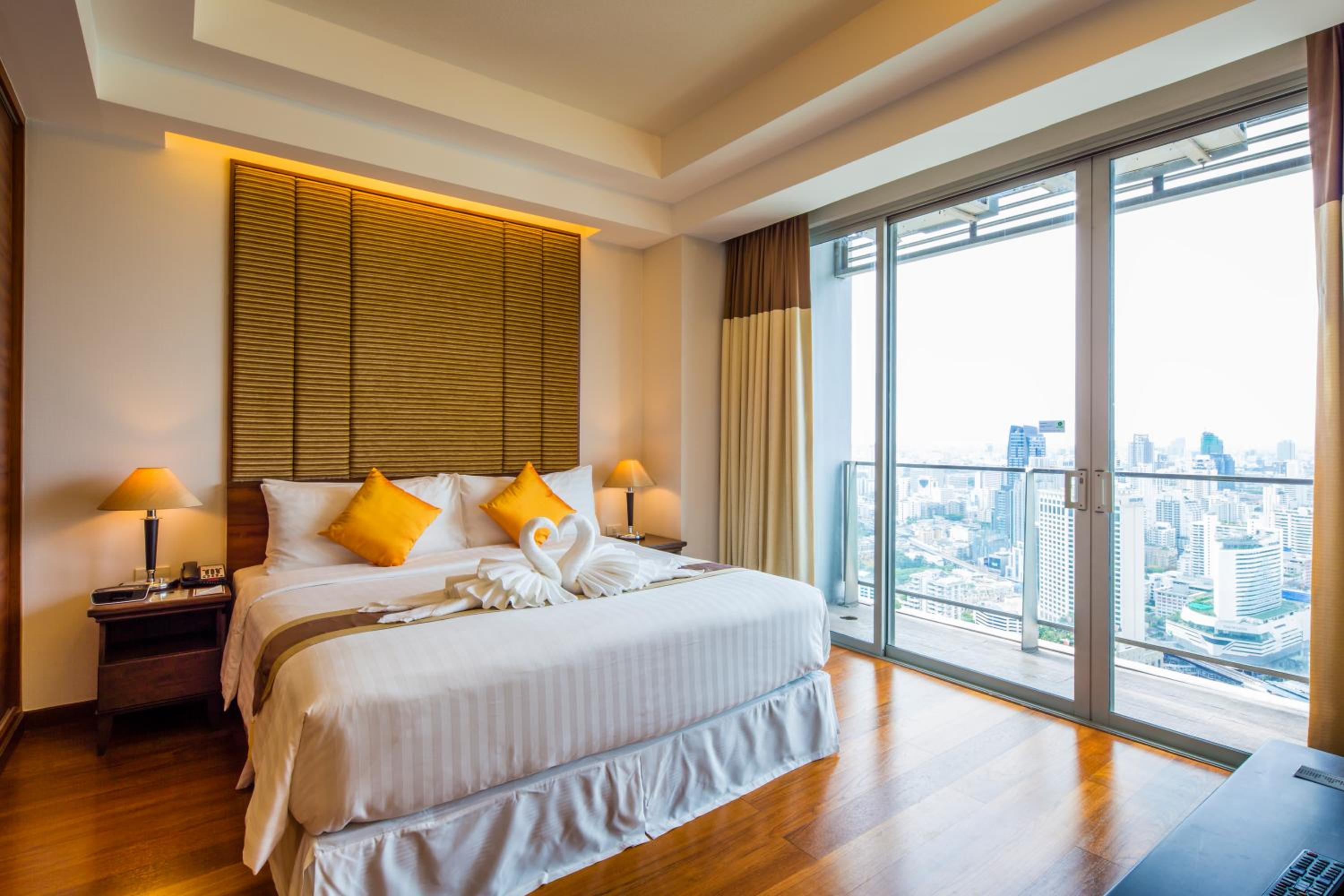 One-Bedroom Executive