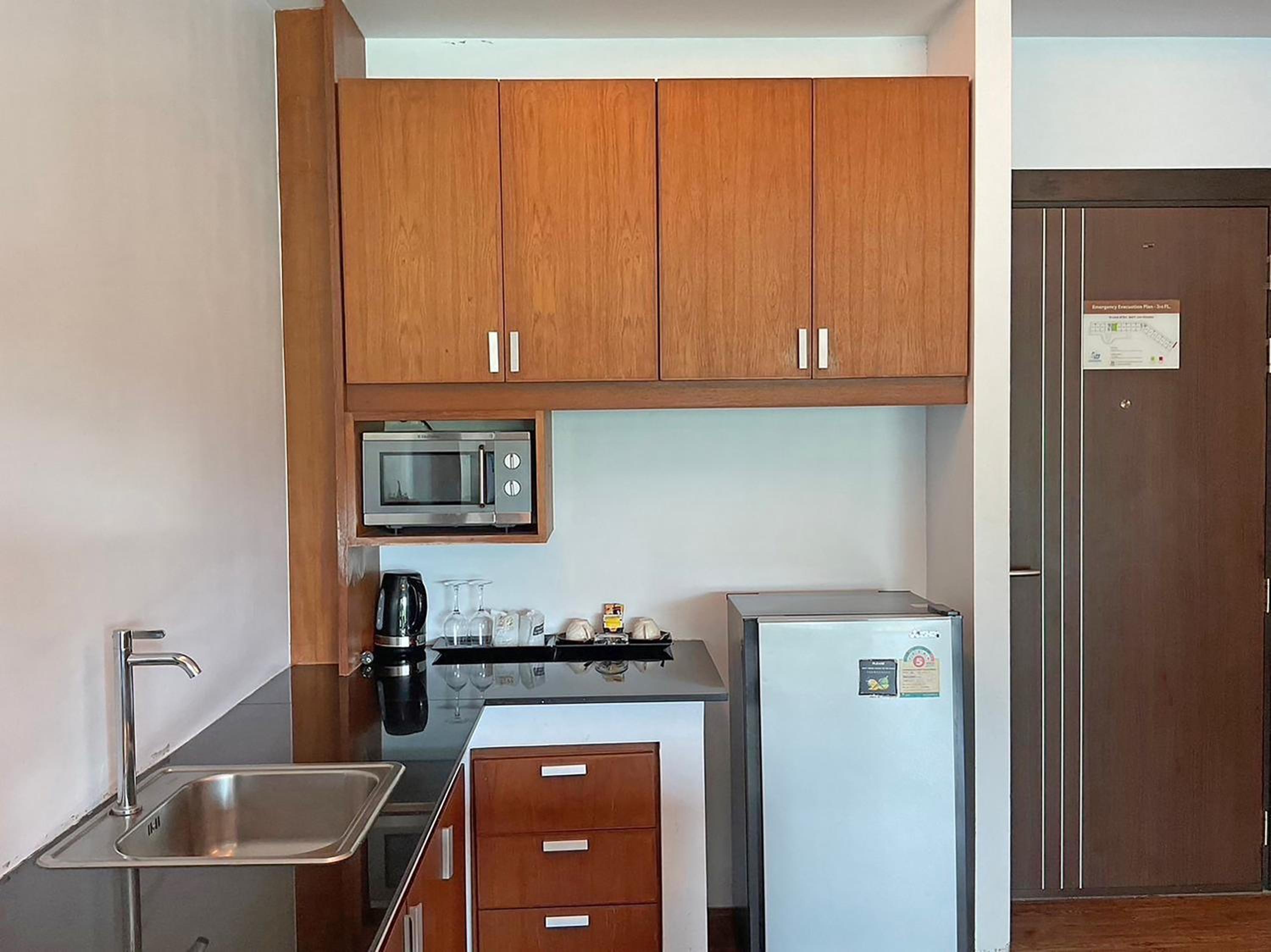 Luxury Double Room Sea View with Pool