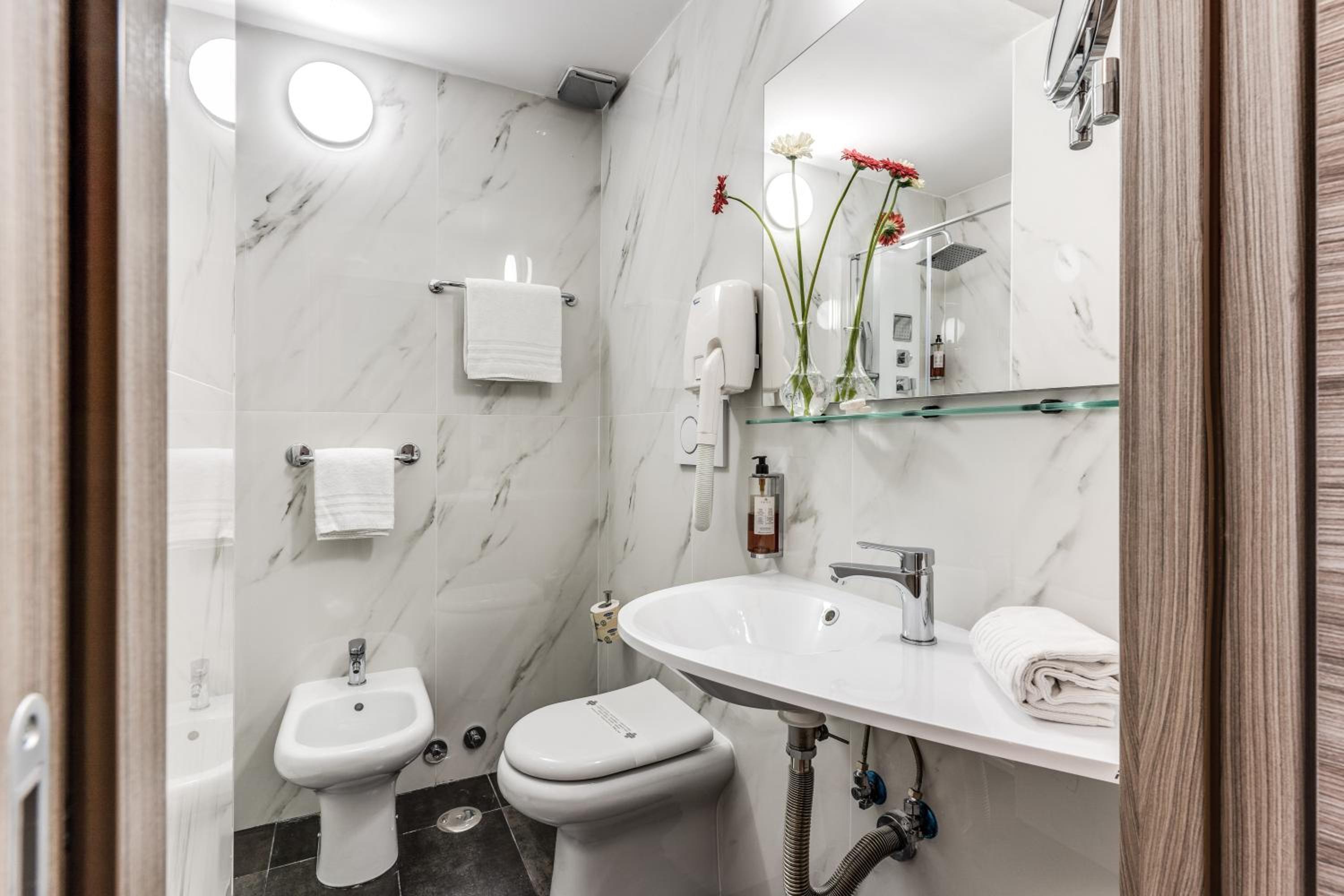 Classic Quadruple Room