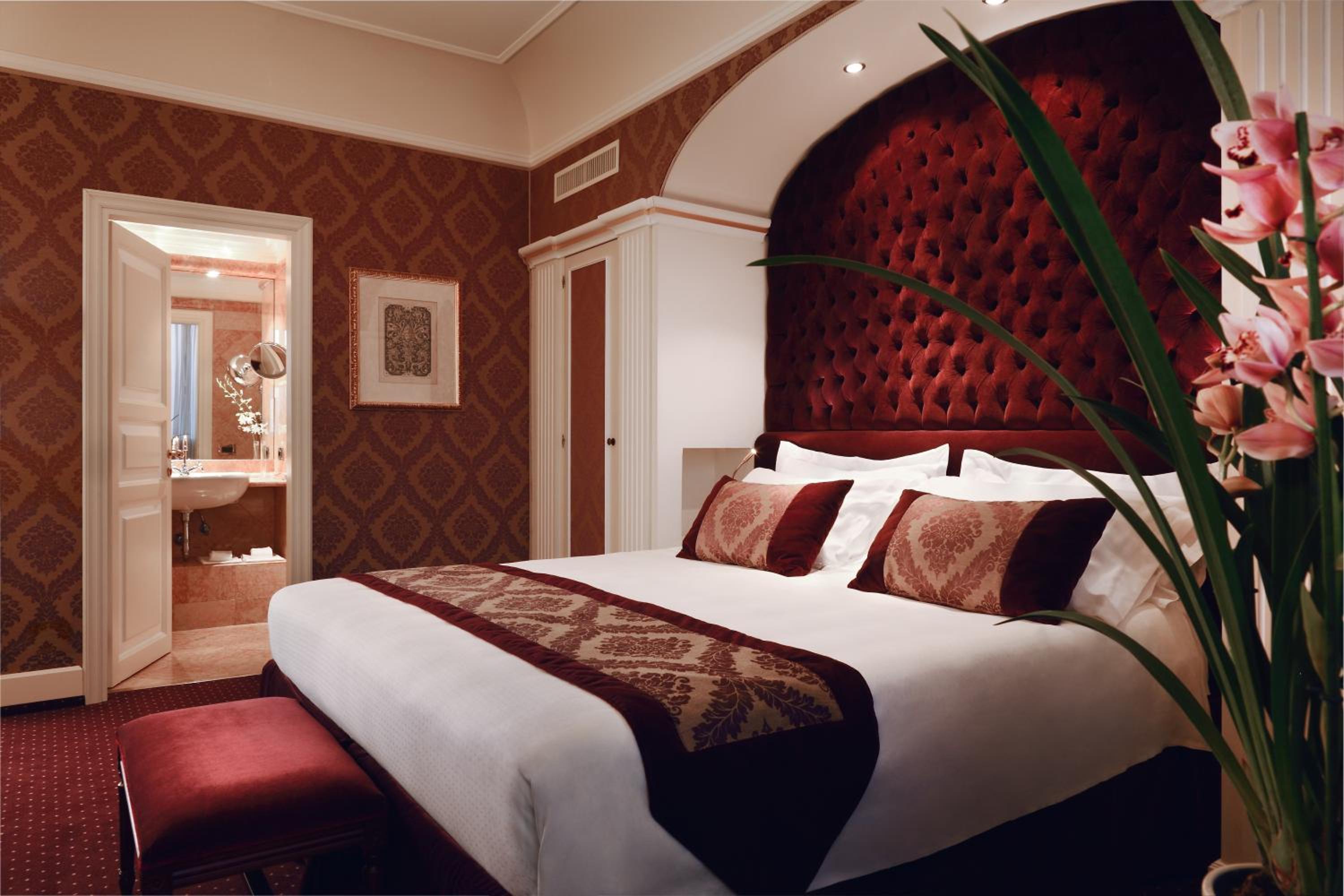 Deluxe Double or Twin Room with Lagoon View