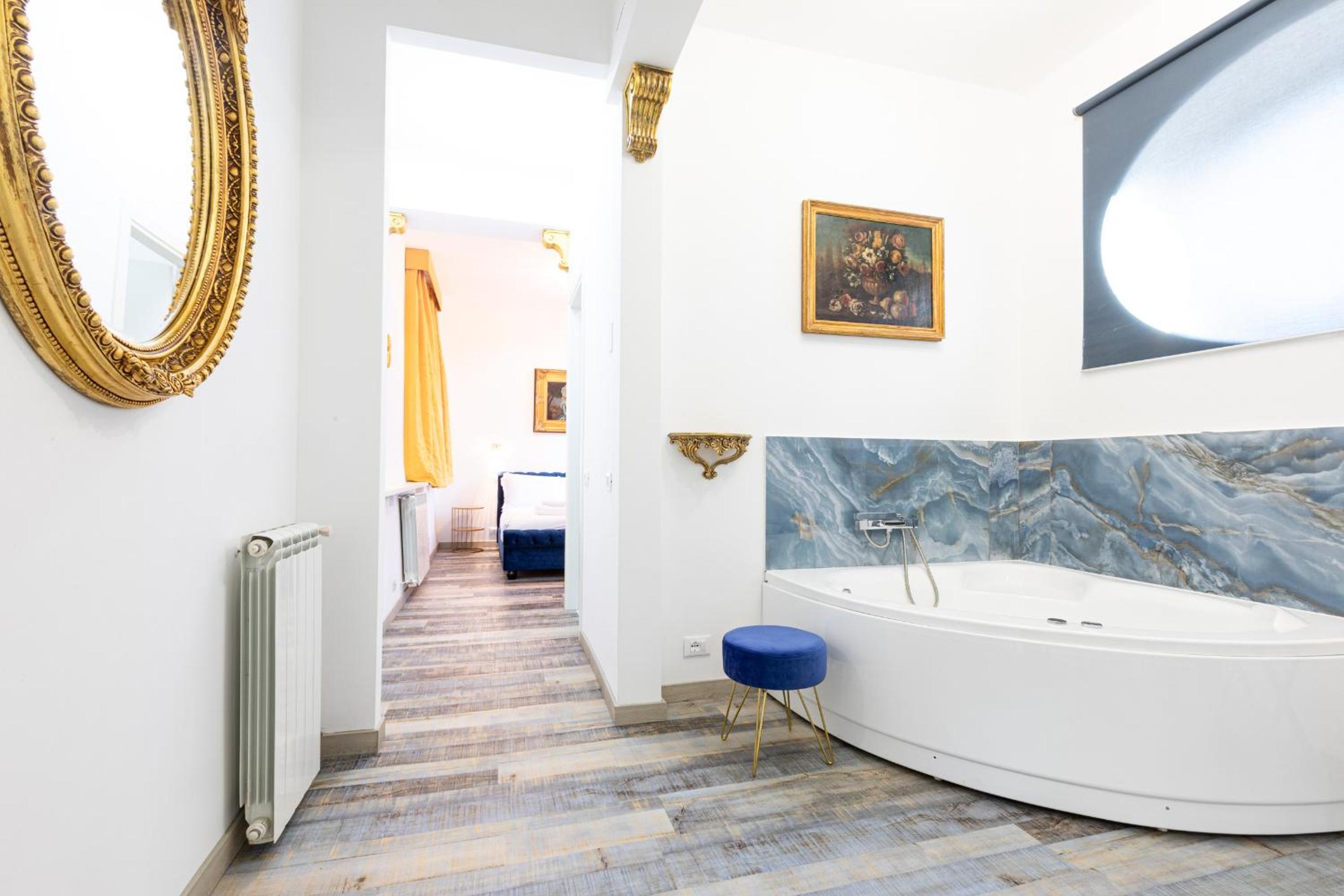 Junior Suite with Jacuzzi