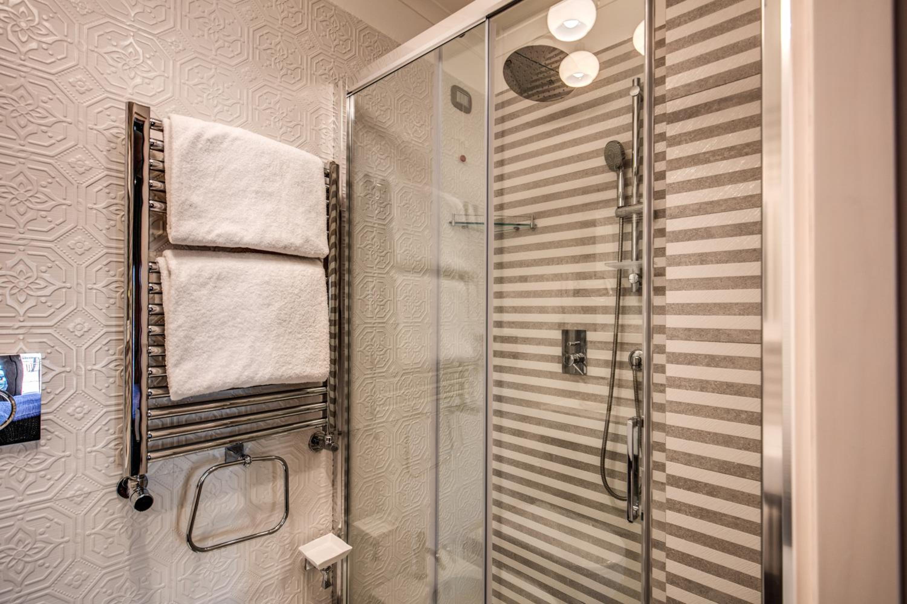 Double or Twin Room with City View