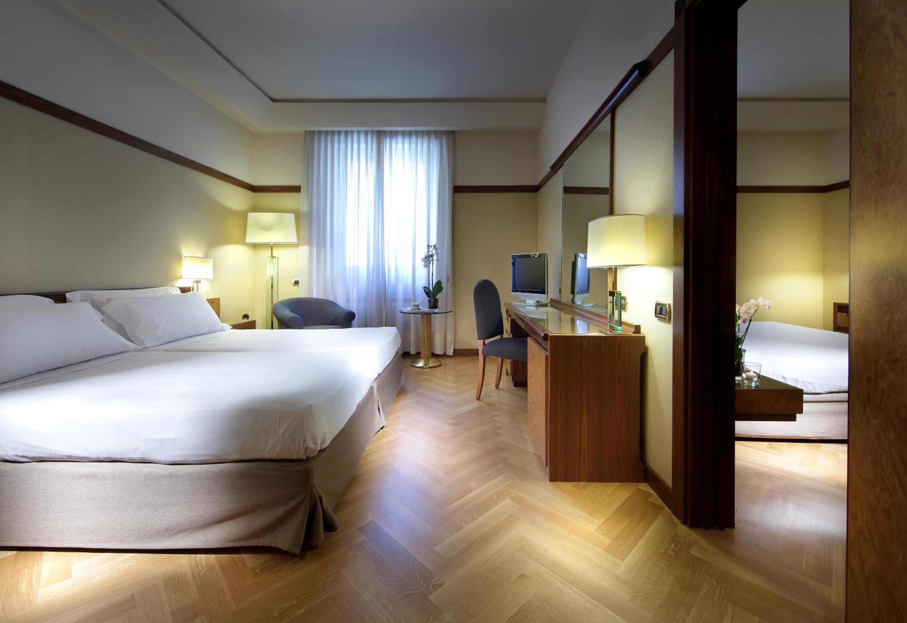 Two Connecting Double Rooms