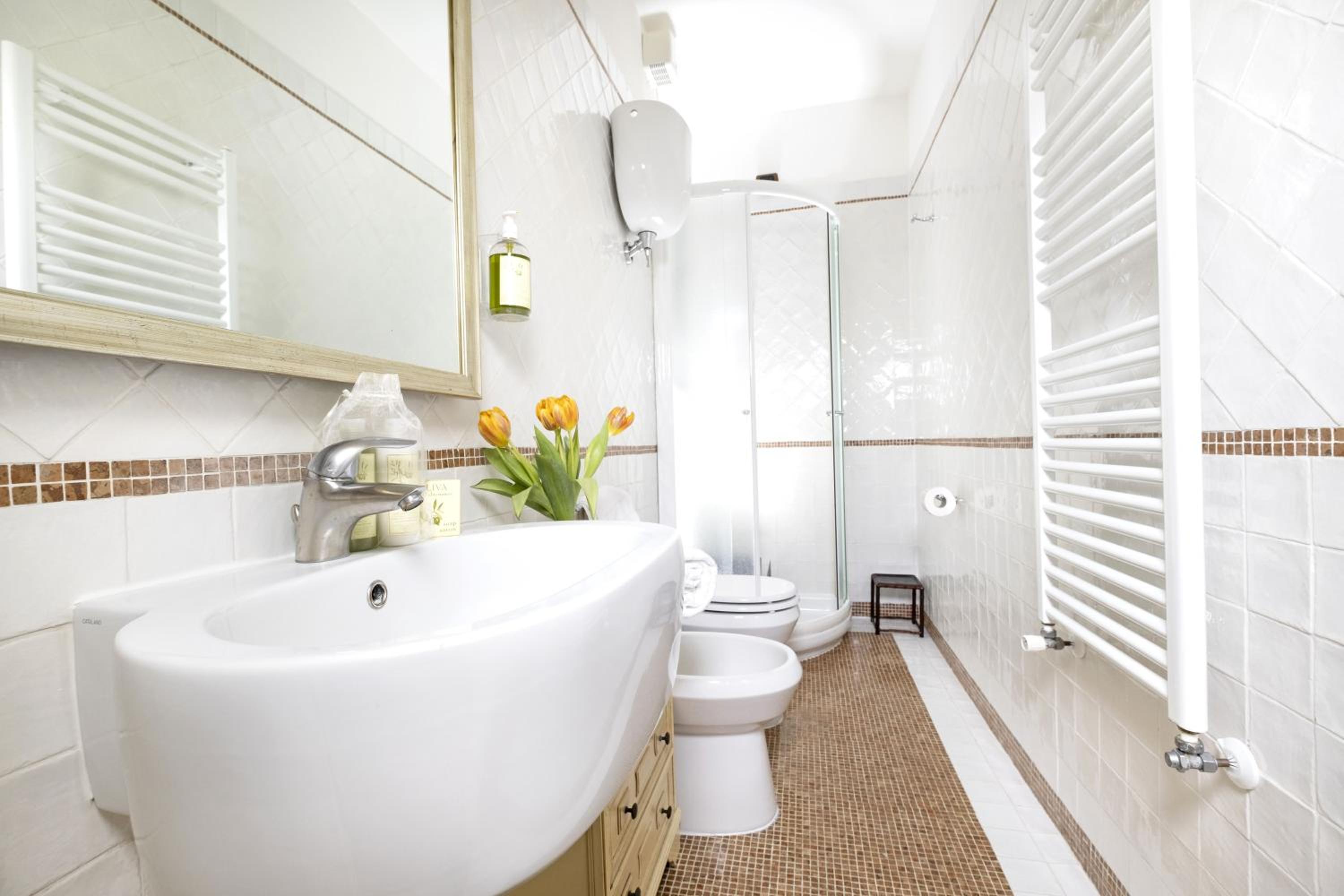 Apartment (3 Adults)