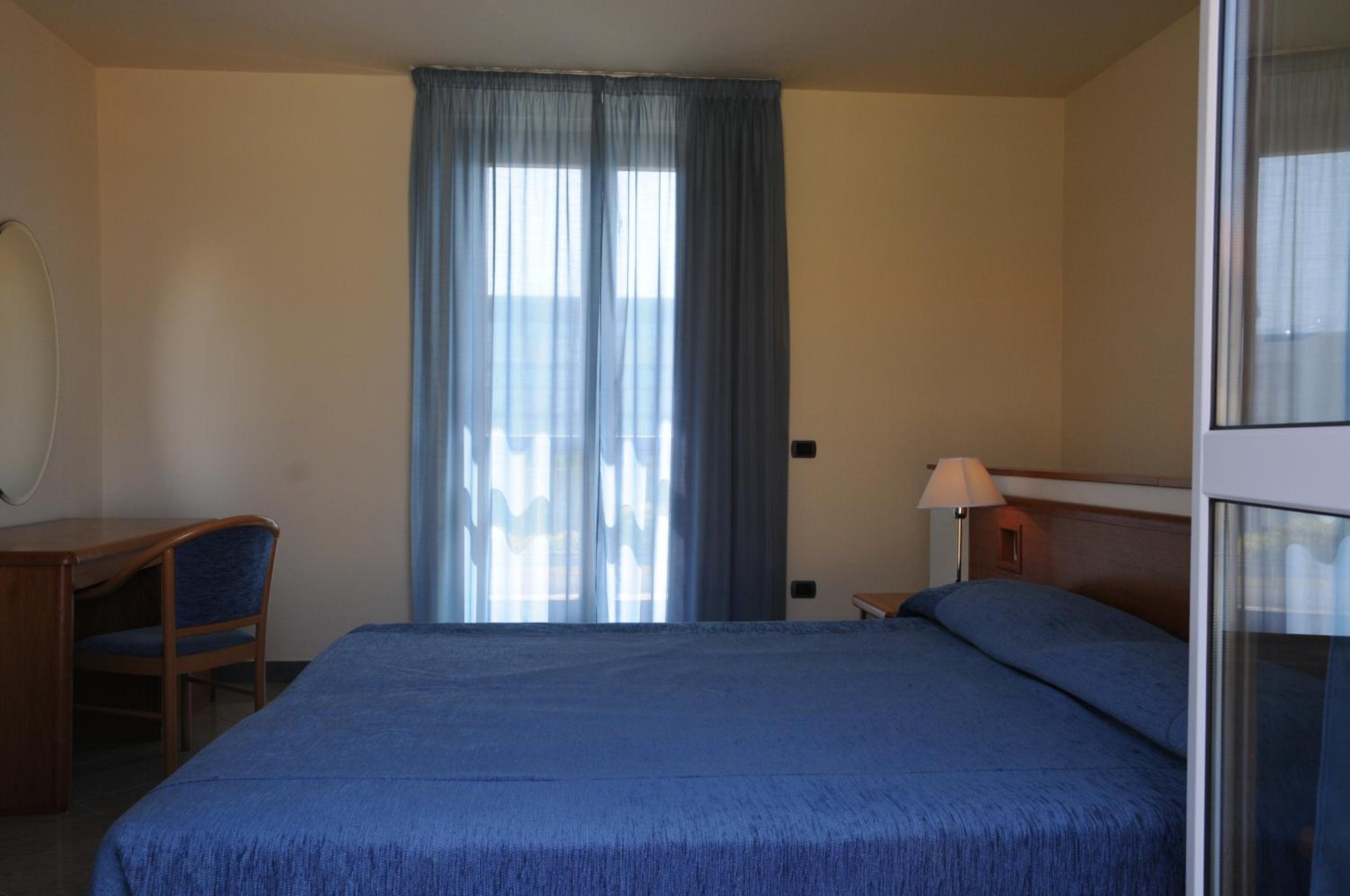 One-Bedroom Apartment (3 Adults)