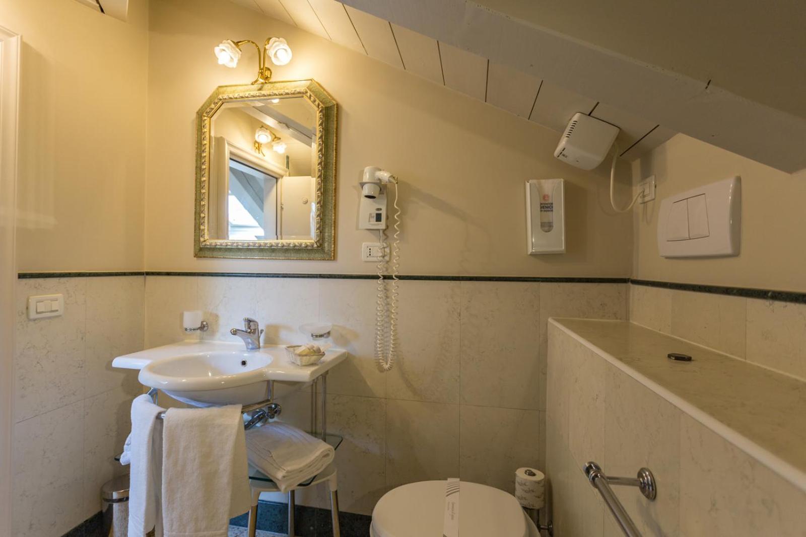 Premium Quadruple Room