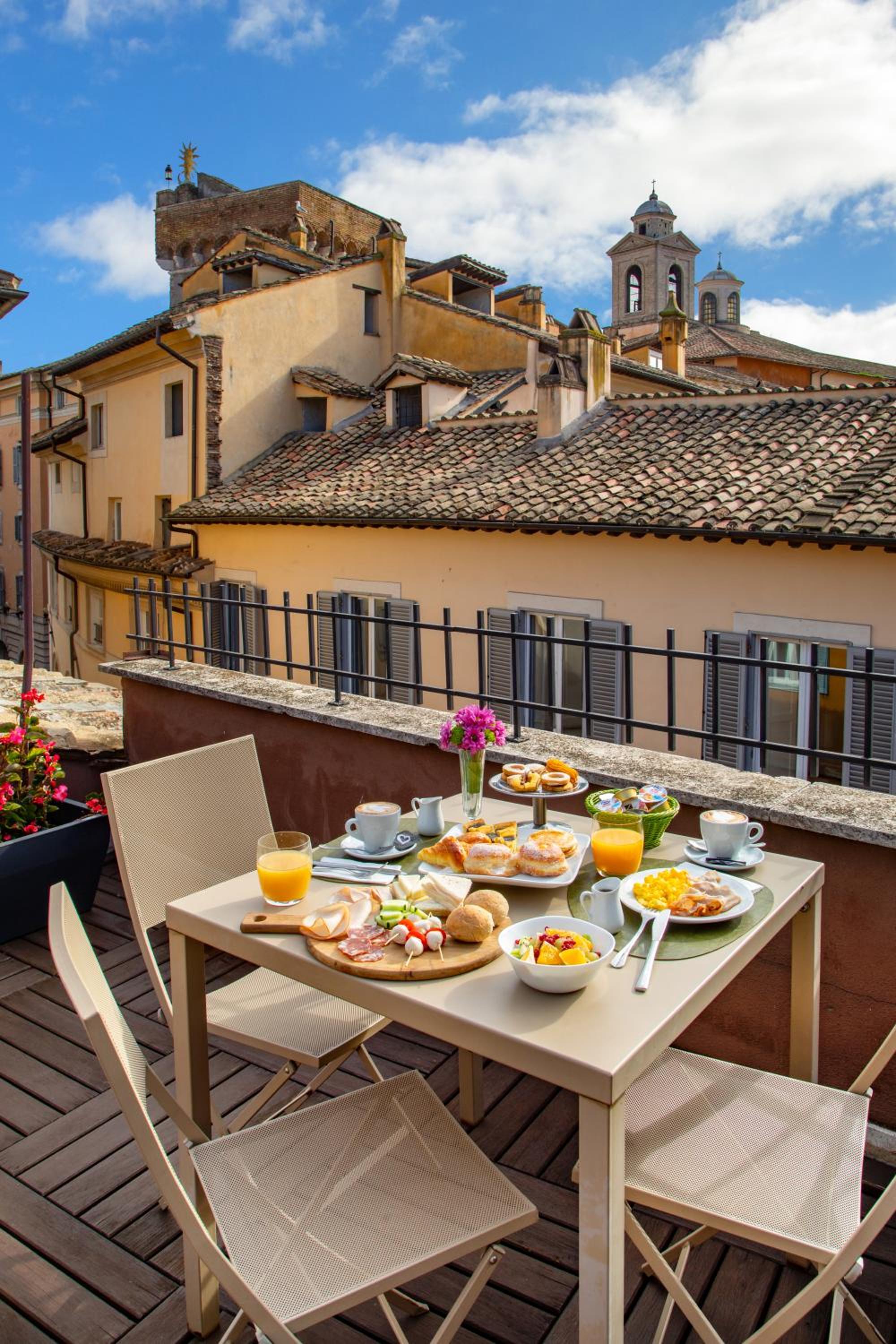 Deluxe Double Room with Terrace and City View