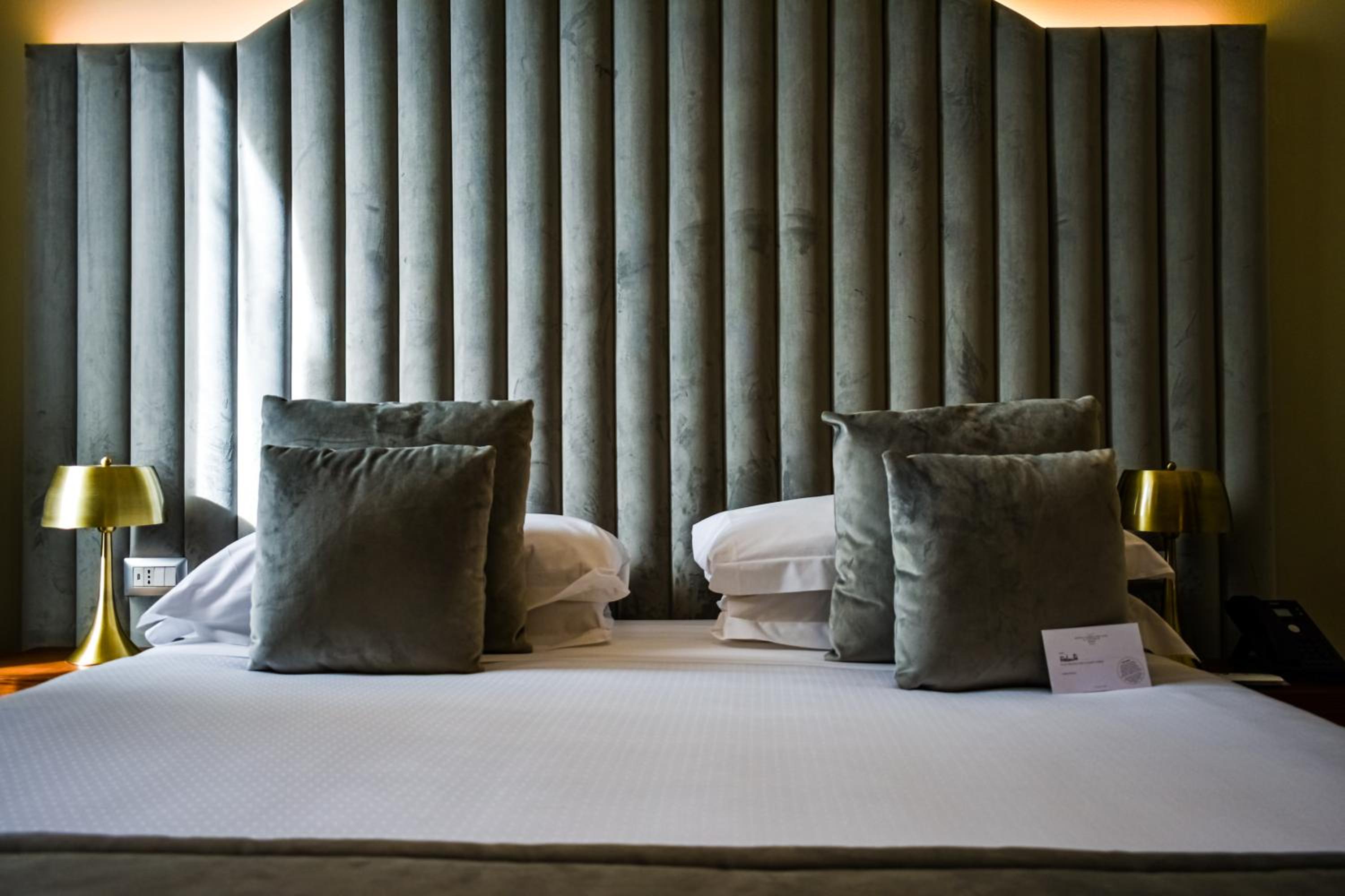 Deluxe Suite Pantheon View Separate Building