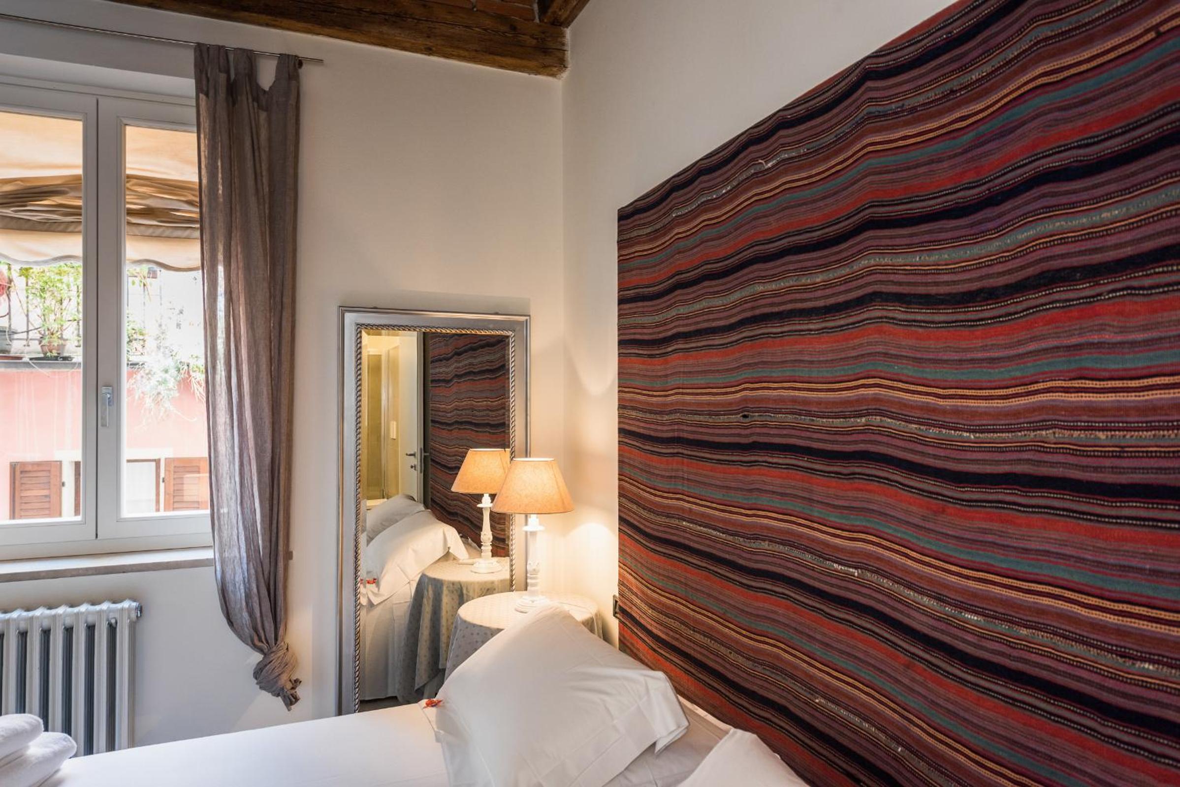 Superior One-Bedroom Apartment