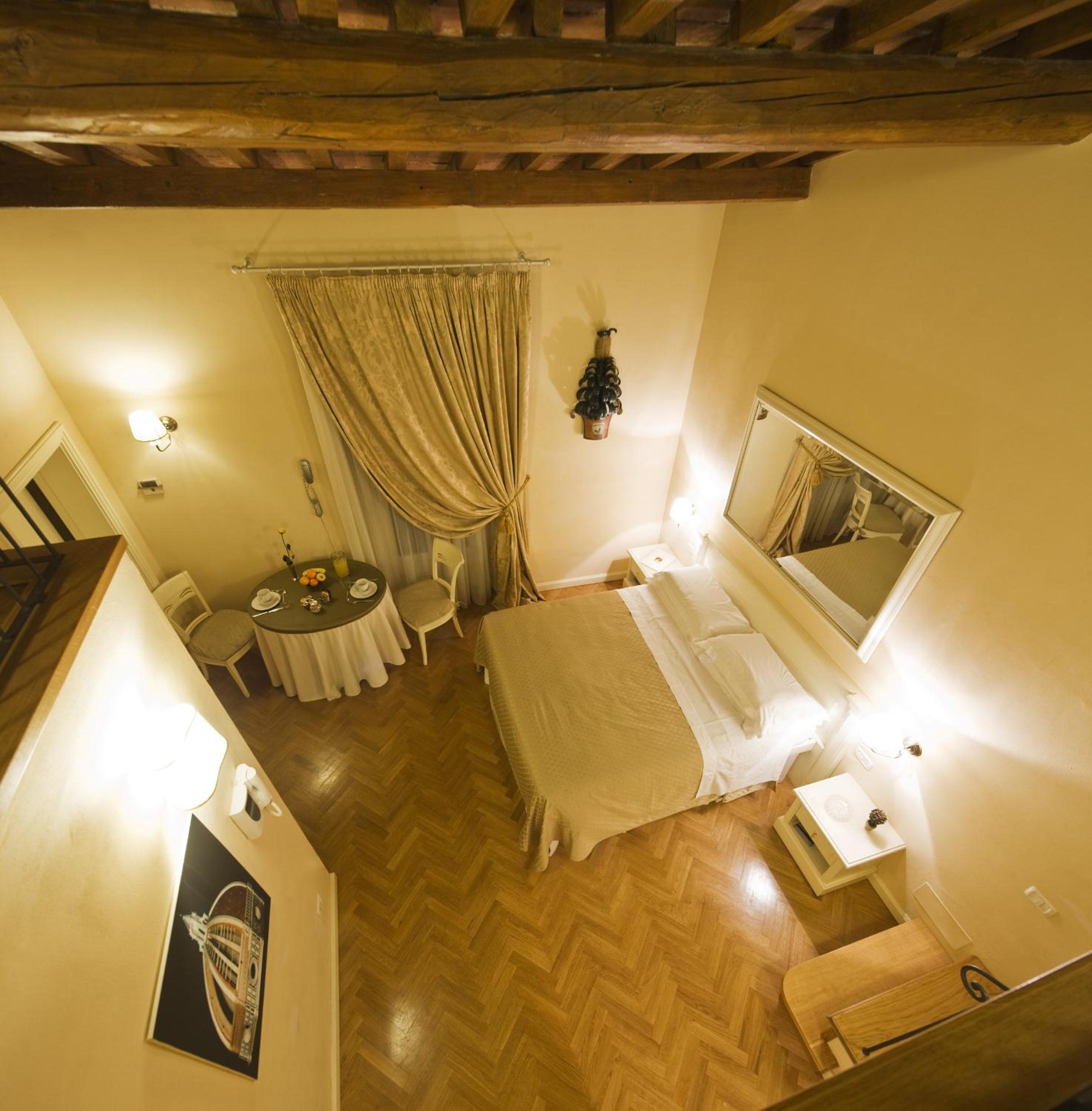 Deluxe Apartment With Fiesole Hills View (4 Adults)