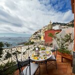 Double Room with Balcony and Sea View в Hotel Buca di Bacco