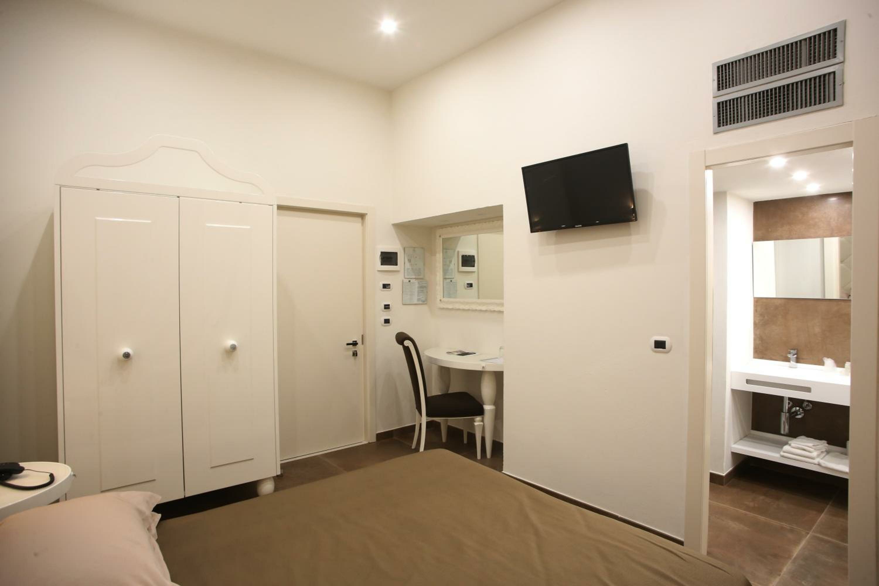 Double Room With Wellness Package