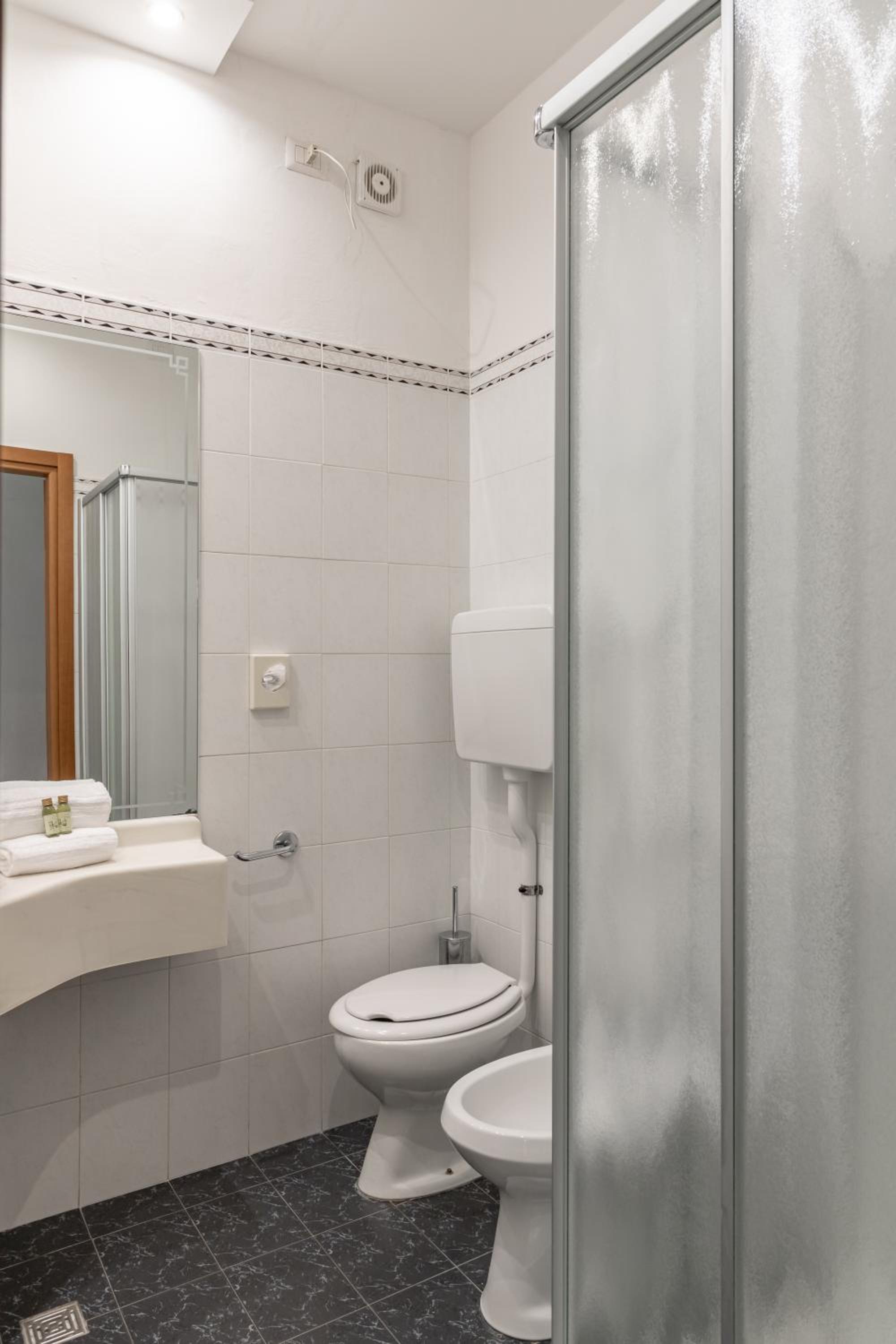 Economy Quadruple Room