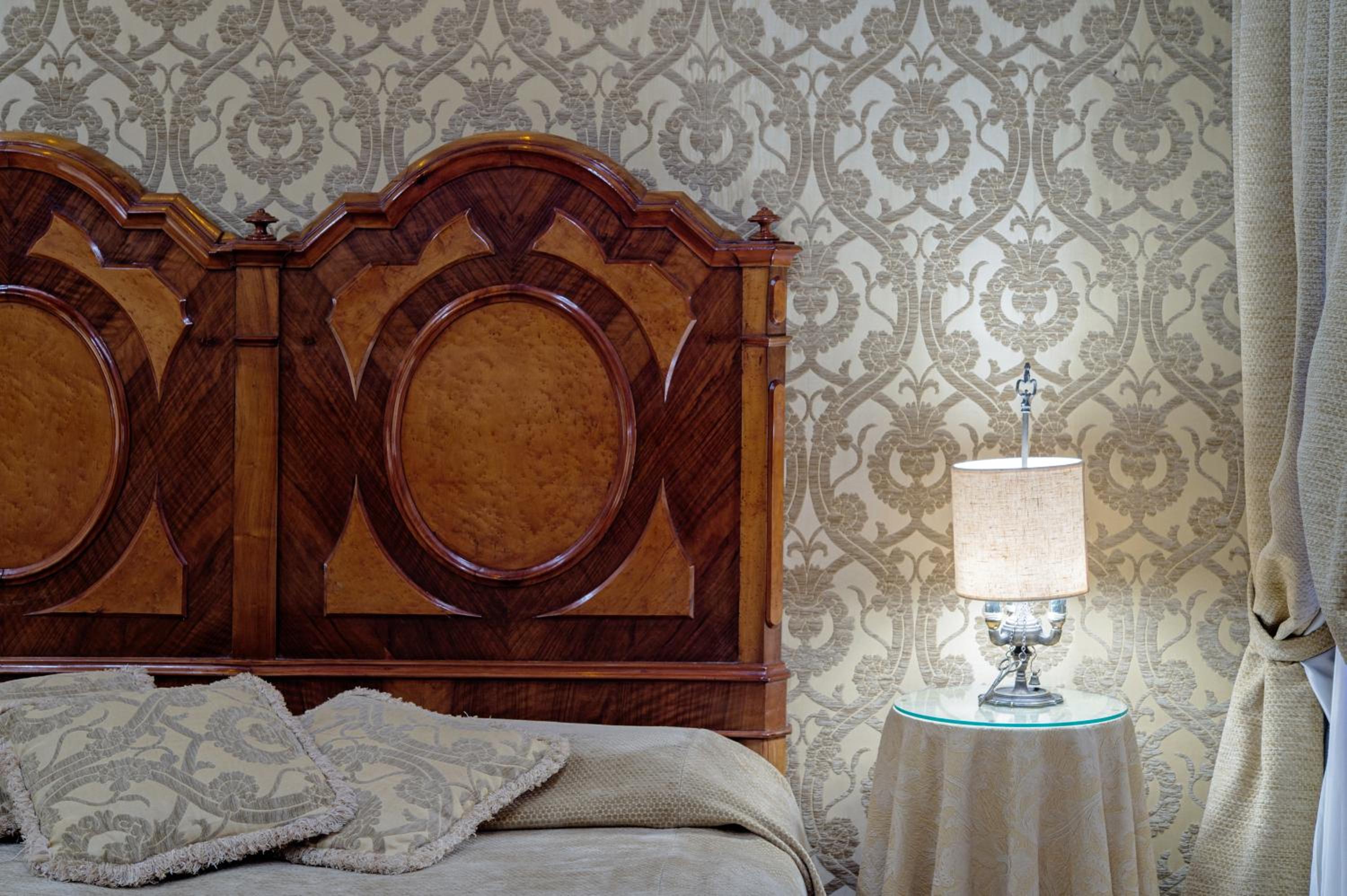 Superior  Room with Canal View