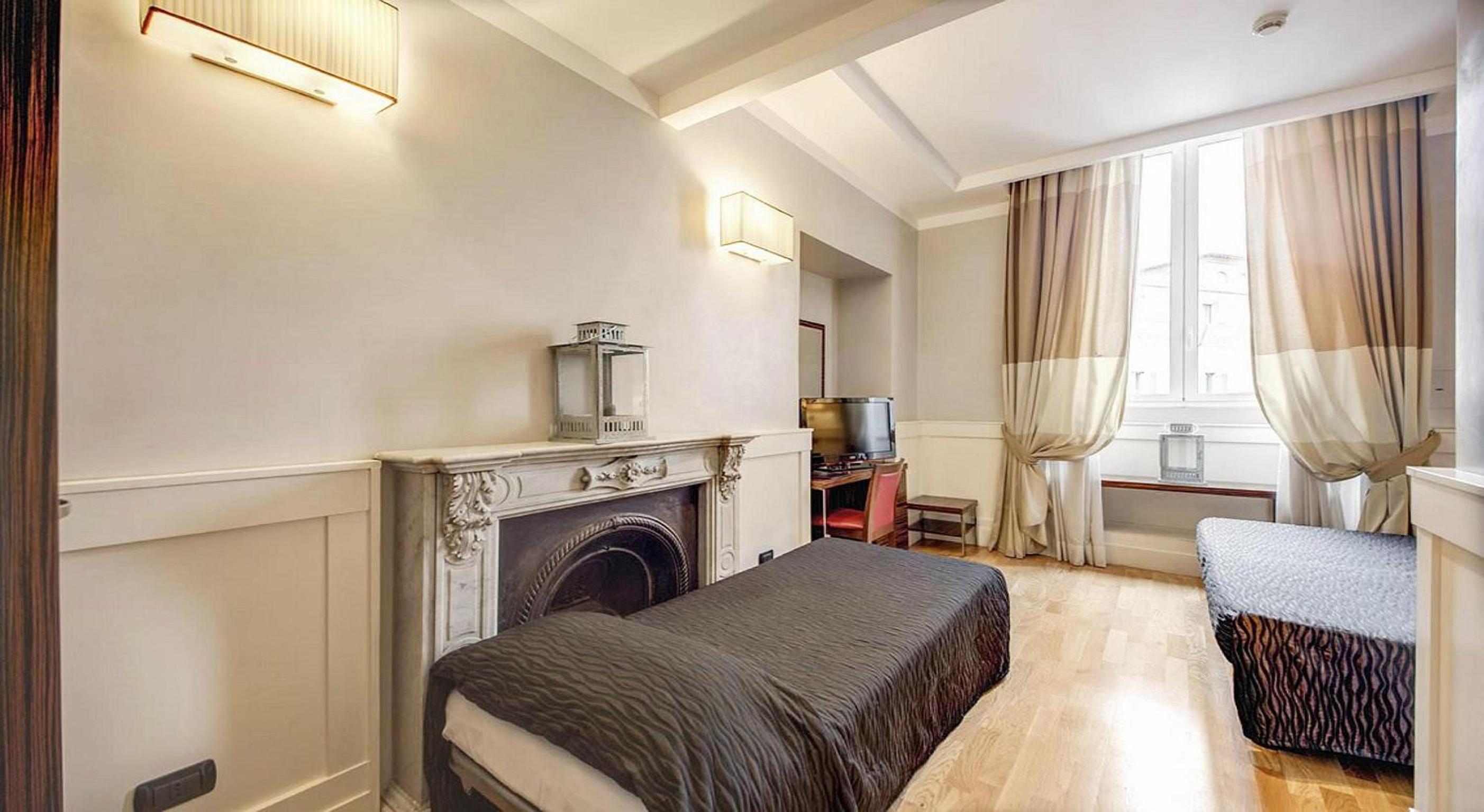 Superior Triple Room