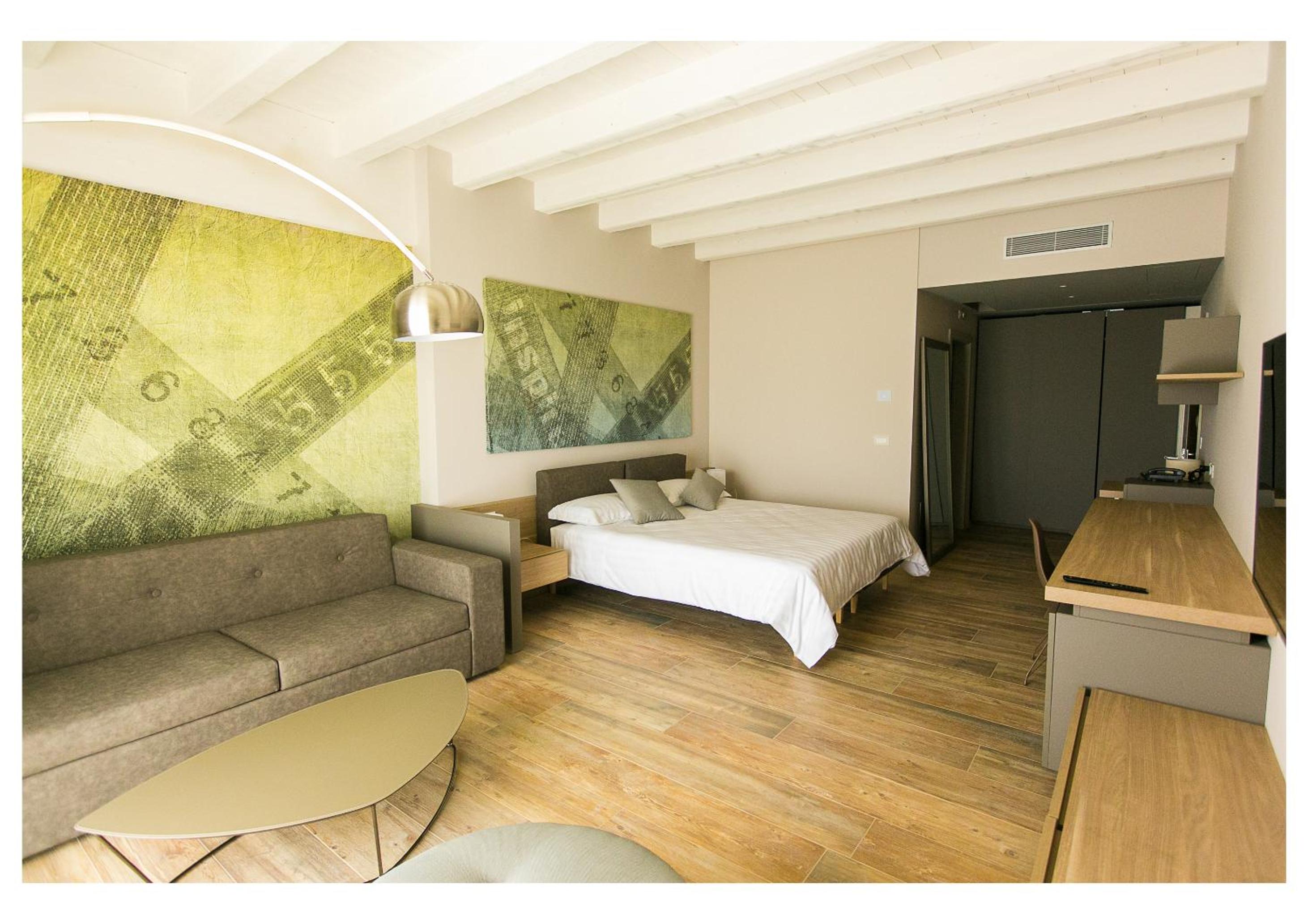 Junior Suite with Balcony and Lake View