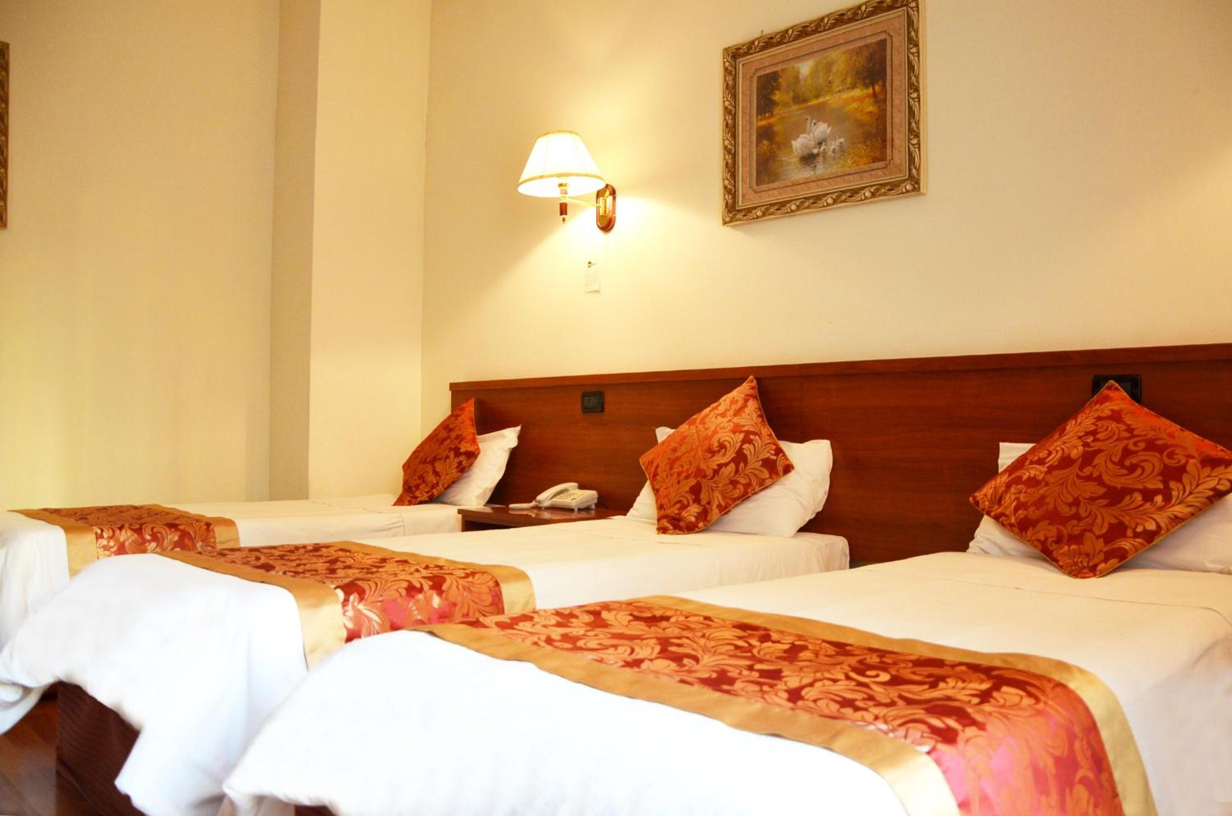 Triple Room
