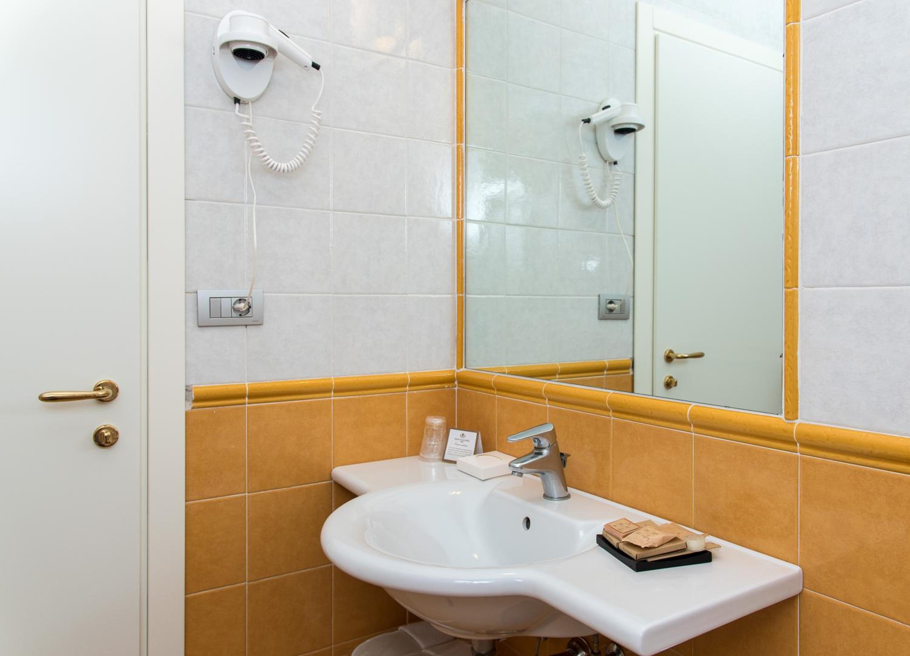 Double or Twin Room with Side Sea View