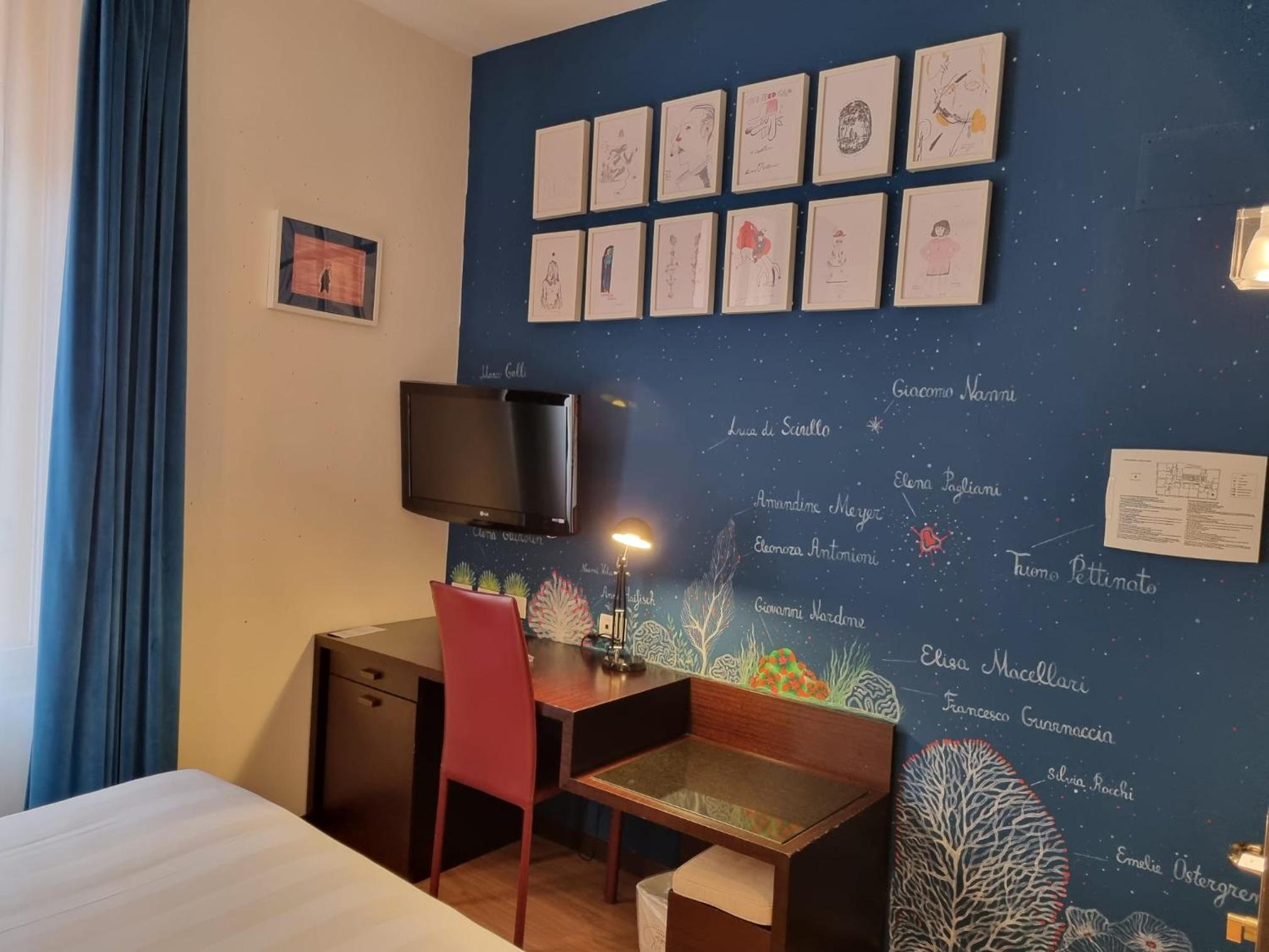 Compact Room