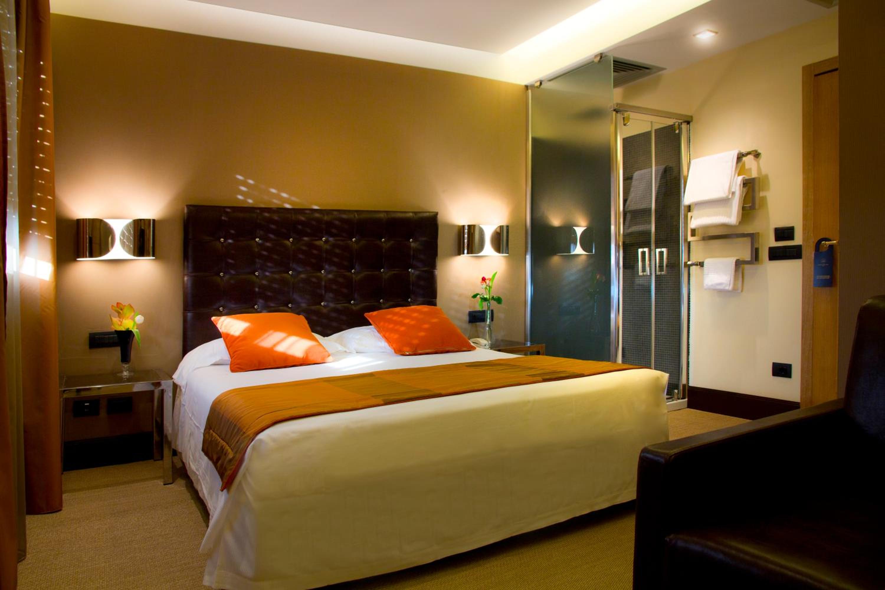 Superior Deluxe Double or Twin Room 