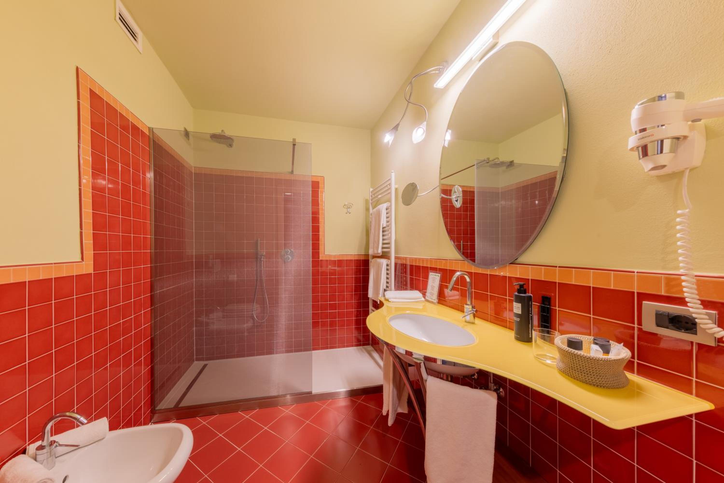 Double or Twin Room with Lake View