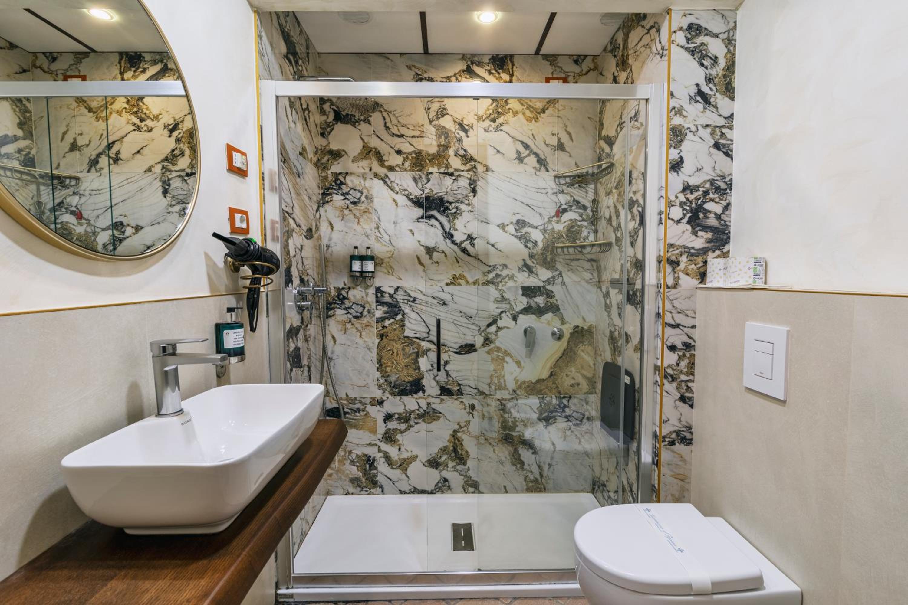 Deluxe Double Room with Terrace