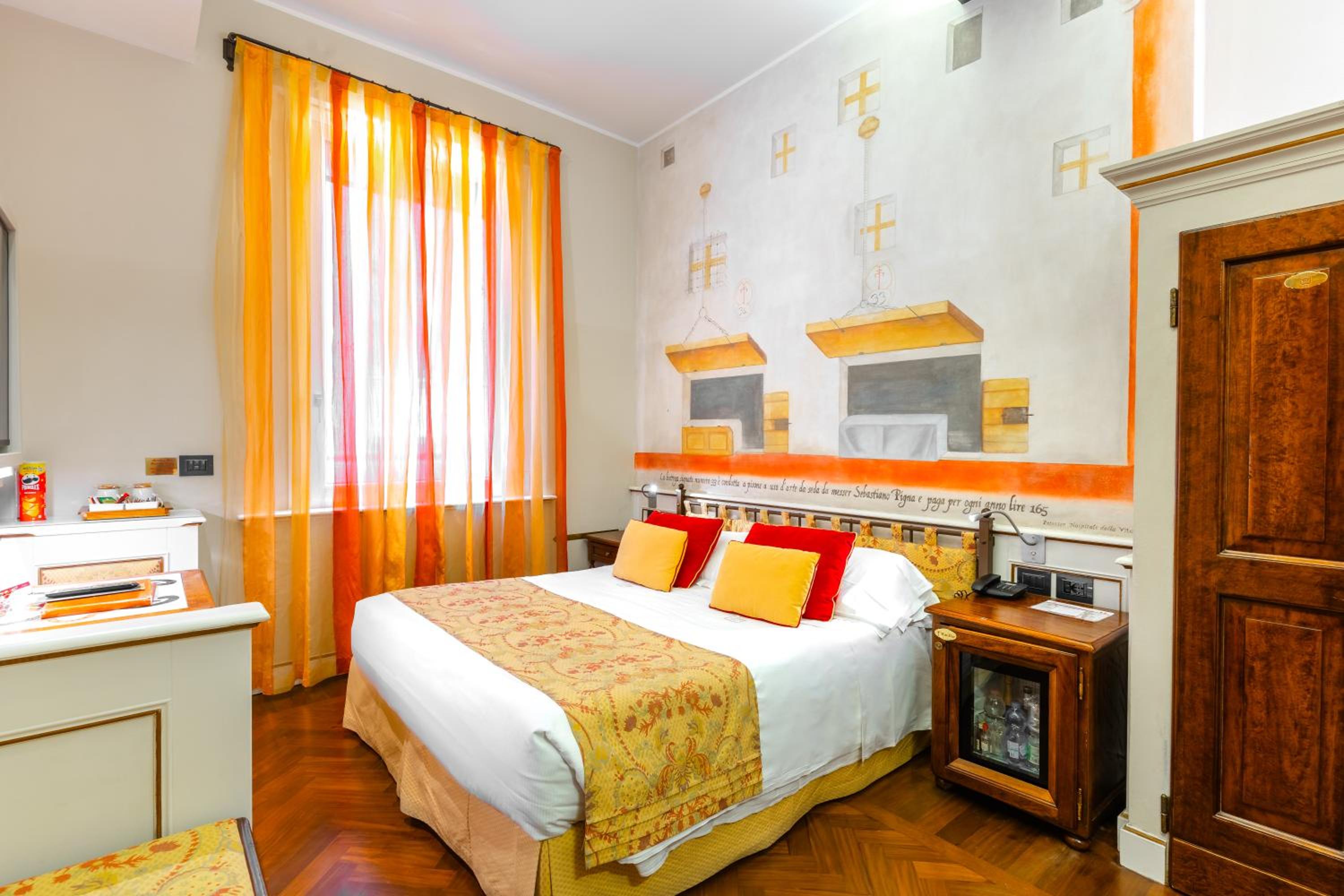 Double Room (1 Adult)