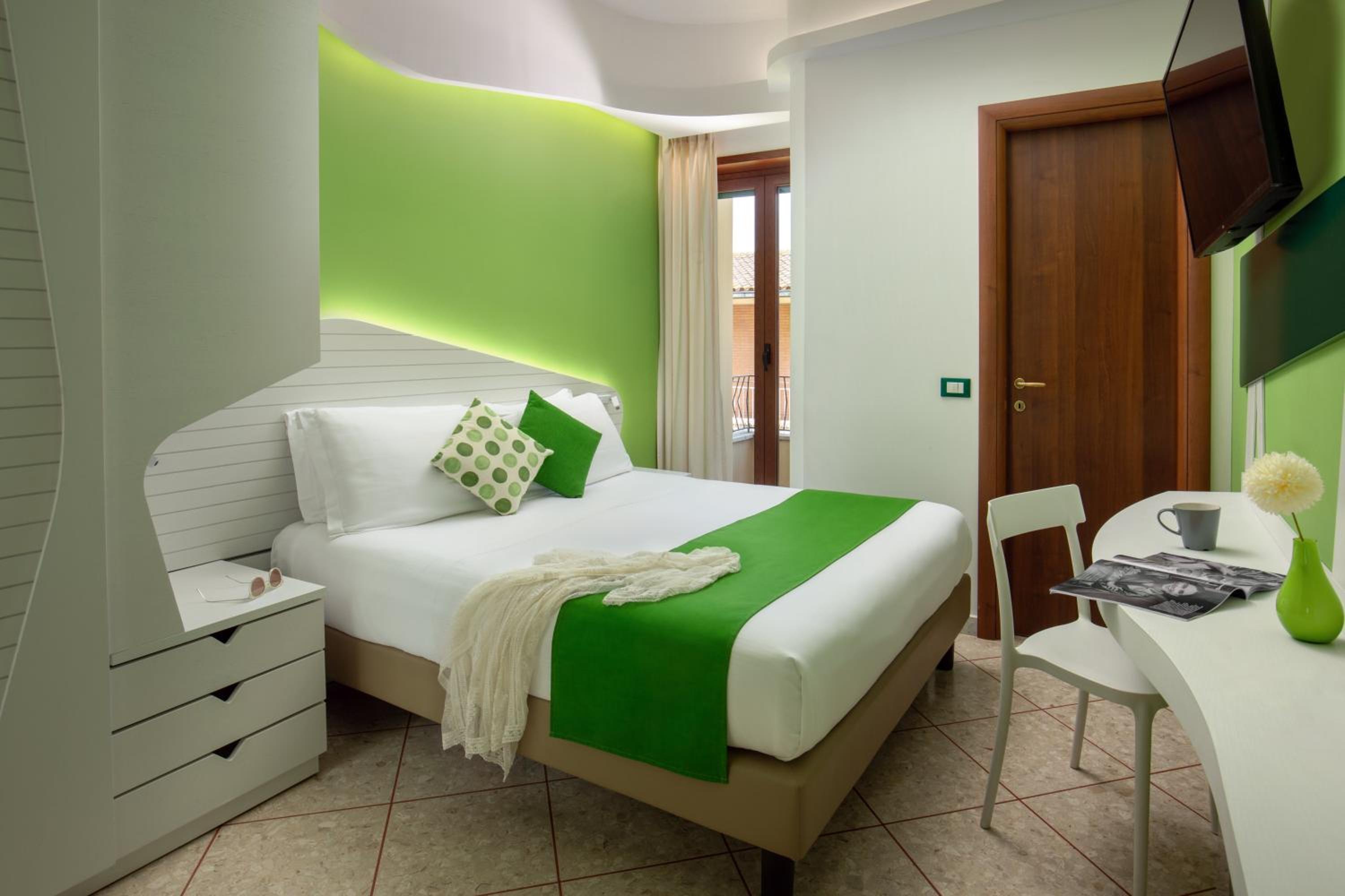 Classic Double Room with Balcony