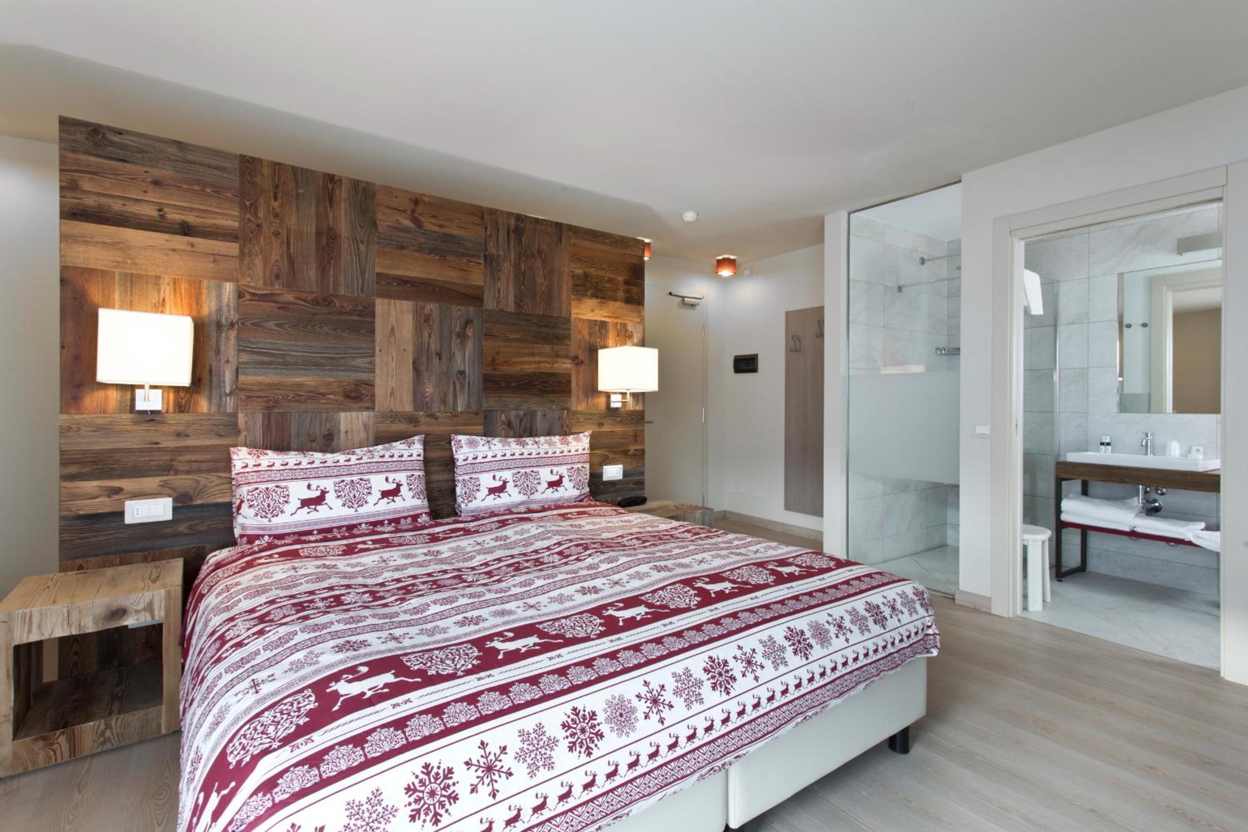 Junior Suite (2 Adults)